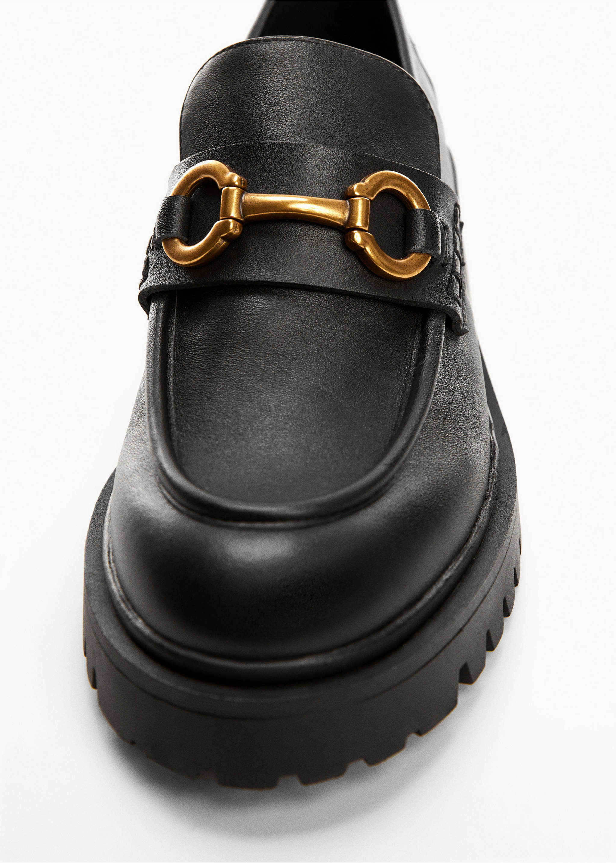 Leather moccasin with track sole - Details of the article 1, Black. Ref: 57024779-00.