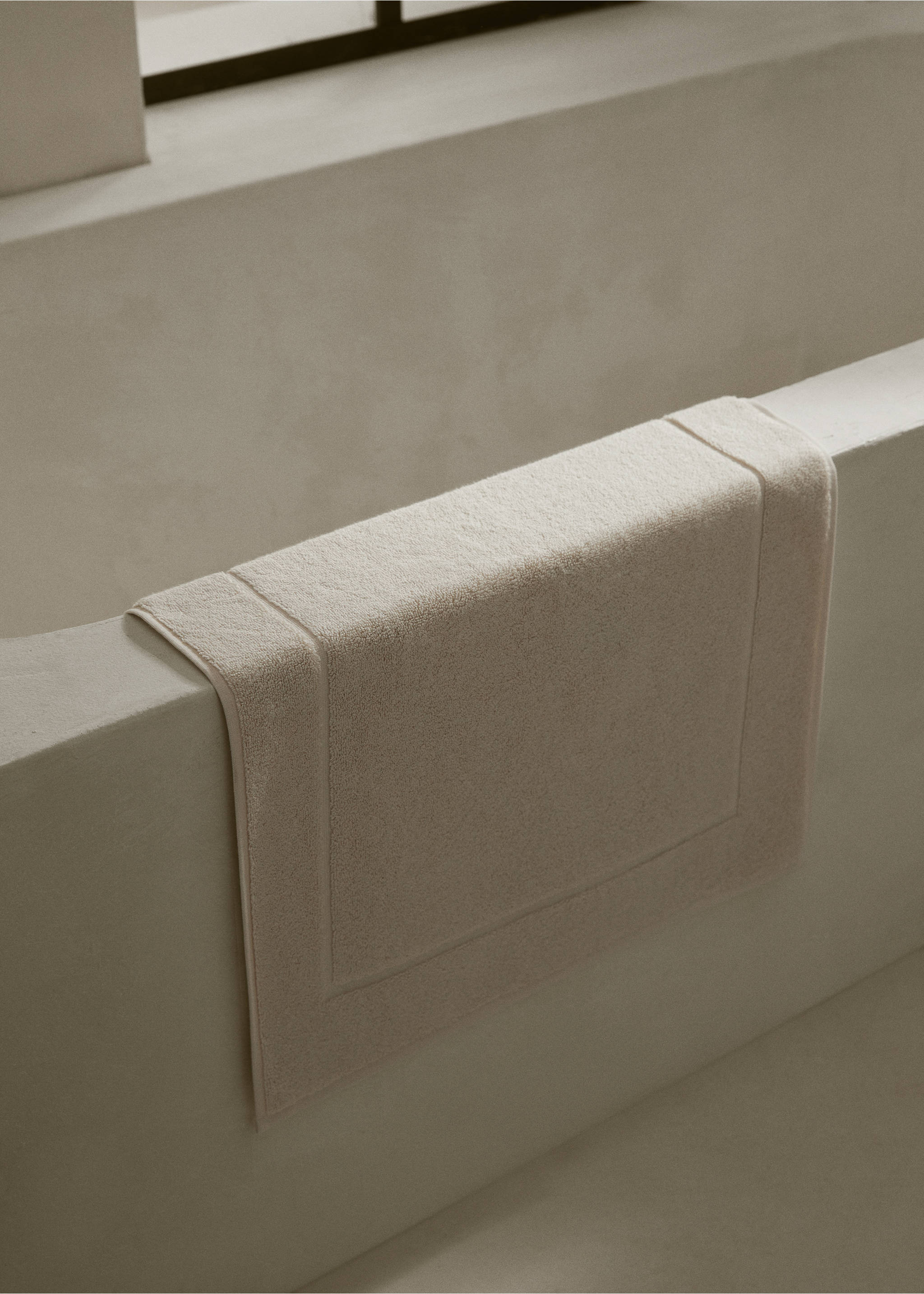 Badteppich aus 100 % Baumwolle - Allgemeine Ansicht, Beige. Ref: 57024786-00.
