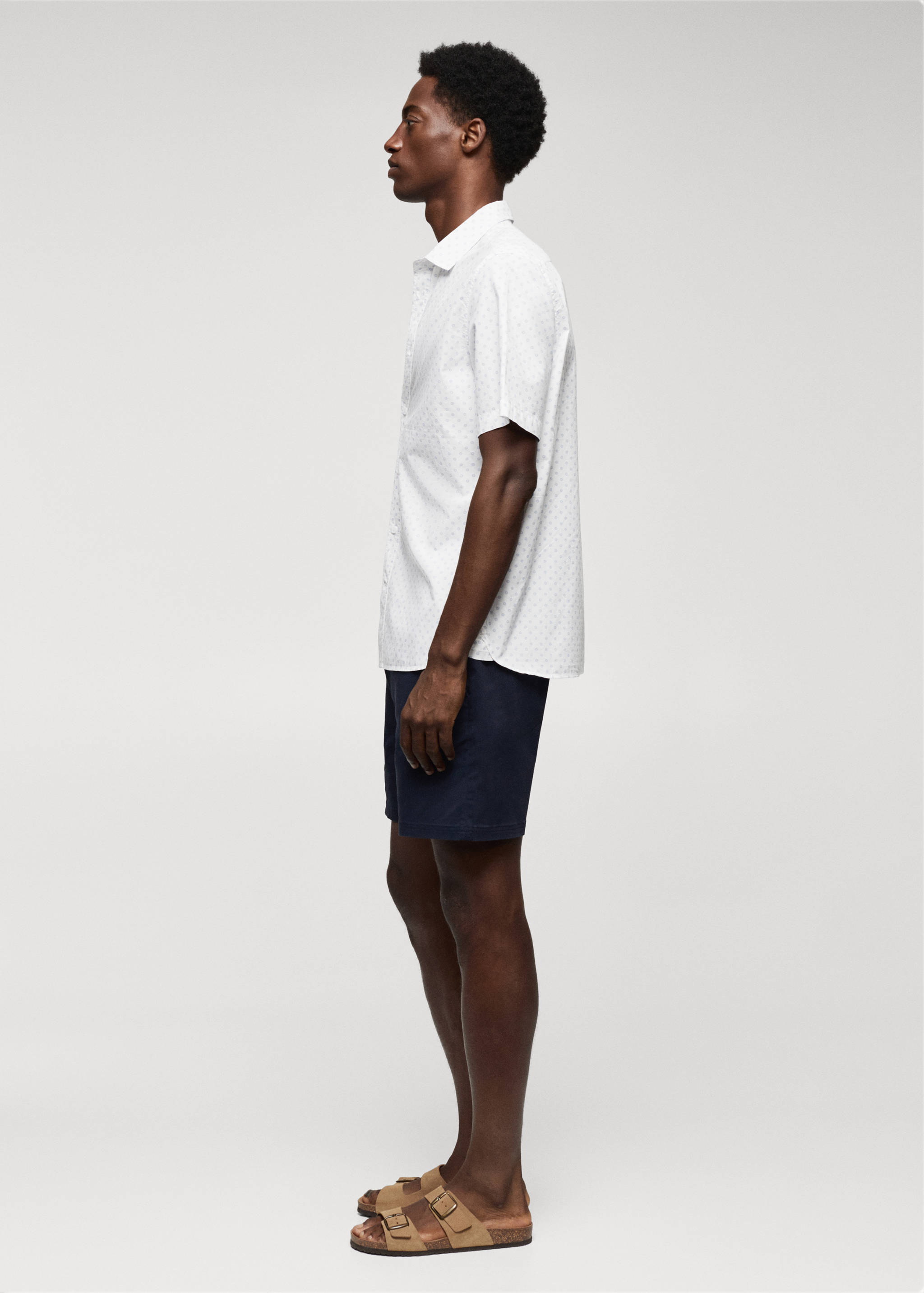 100% cotton short-sleeved mirco-patterned shirt - Details of the article 2