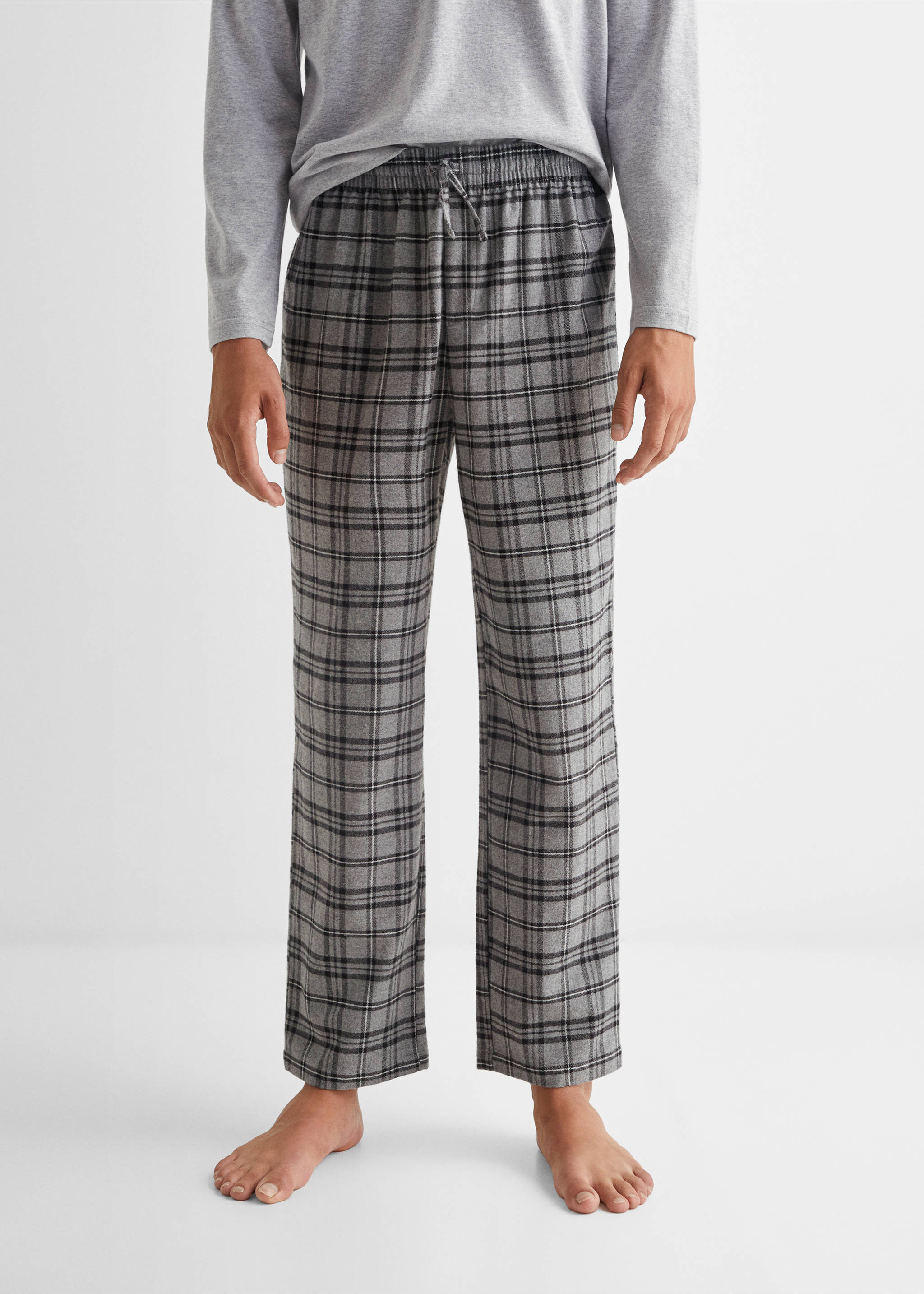 Zweiteiliger langer Schlafanzug mit Karomuster - Detail des Artikels 6, Grau. Ref: 57025800-00.
