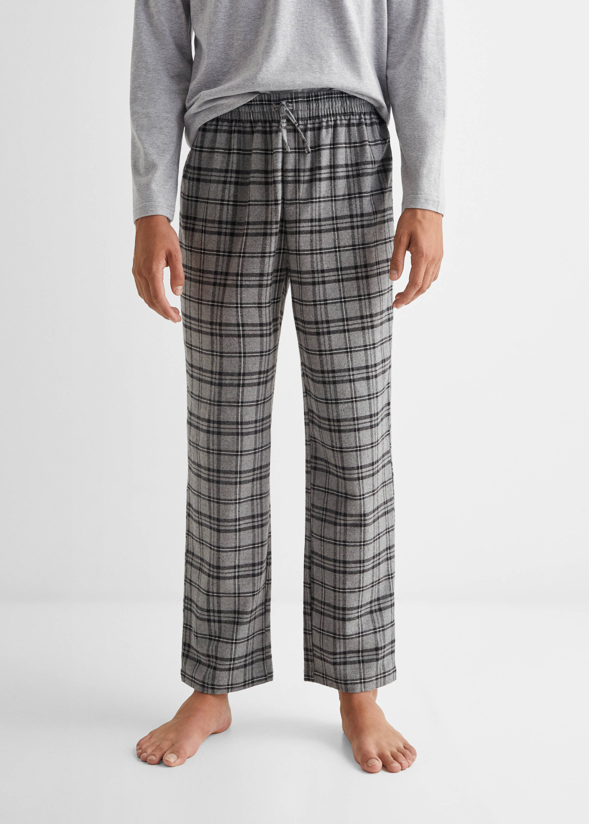 Zweiteiliger langer Schlafanzug mit Karomuster - Detail des Artikels 6