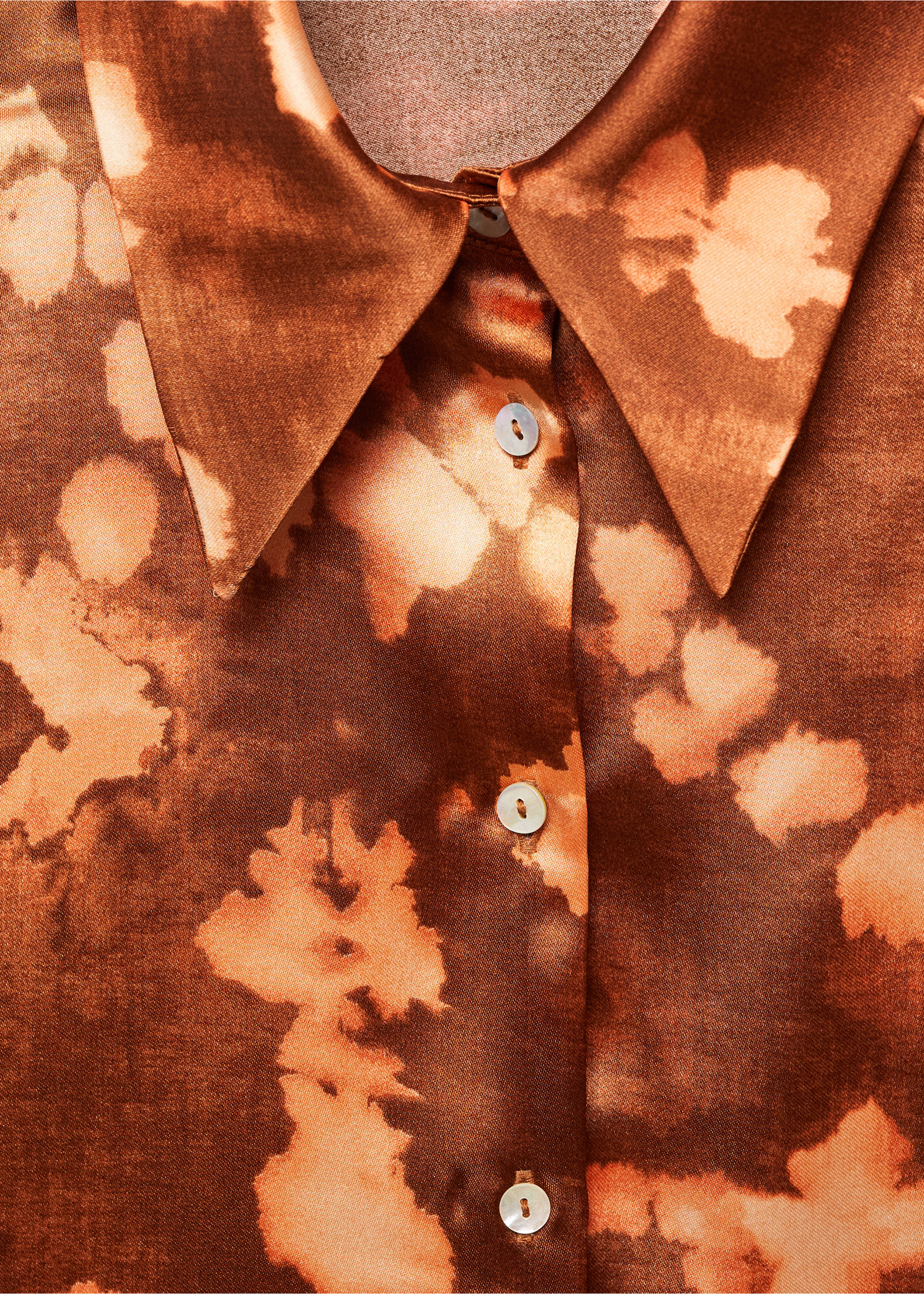 Tie-dye effect satin shirt - Details of the article 8, Brown. Ref: 57025812-00.