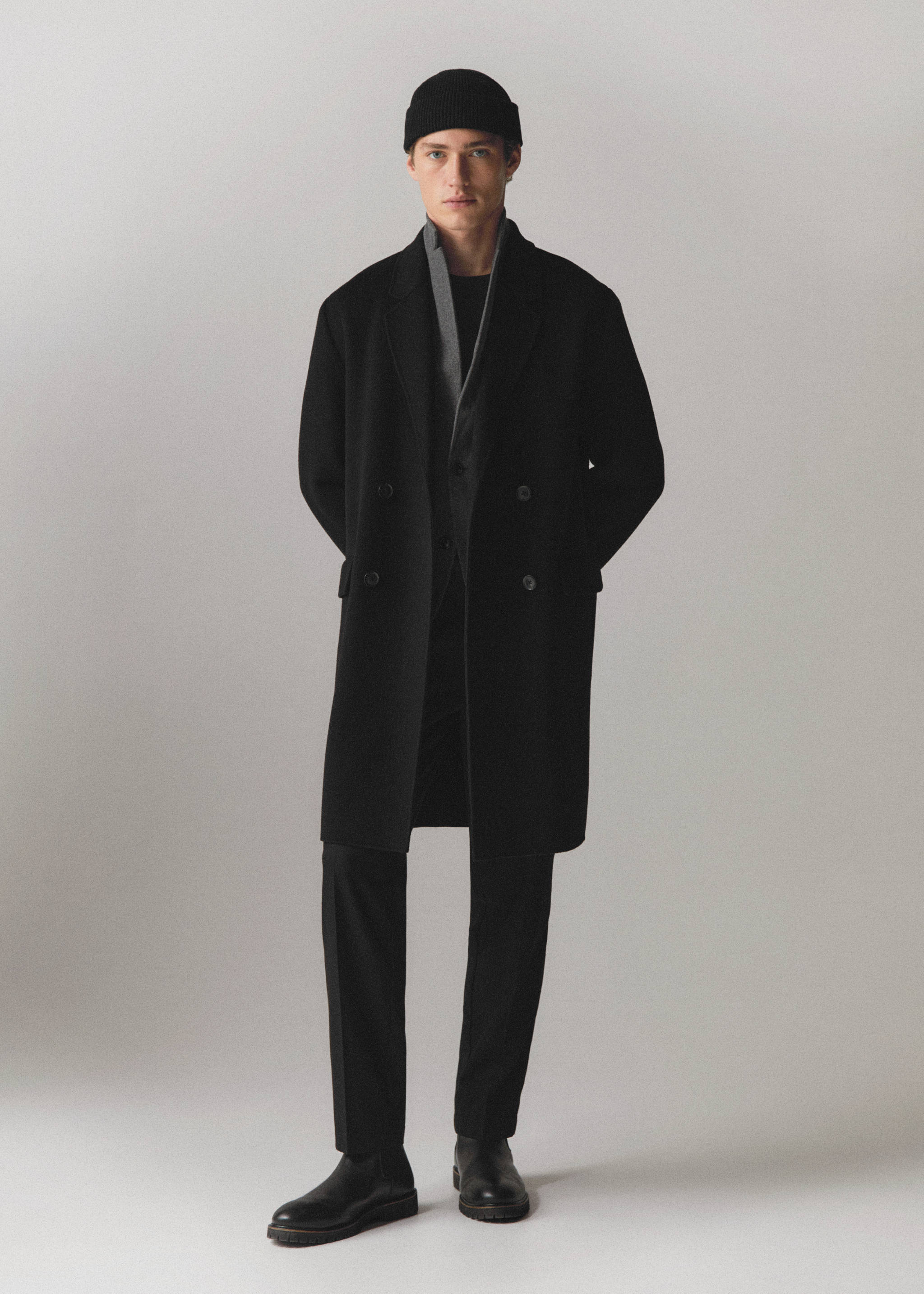 Manteau croisé fait main laine recyclée - Détail de l'article 4, Noir. Ref: 57025951-00.