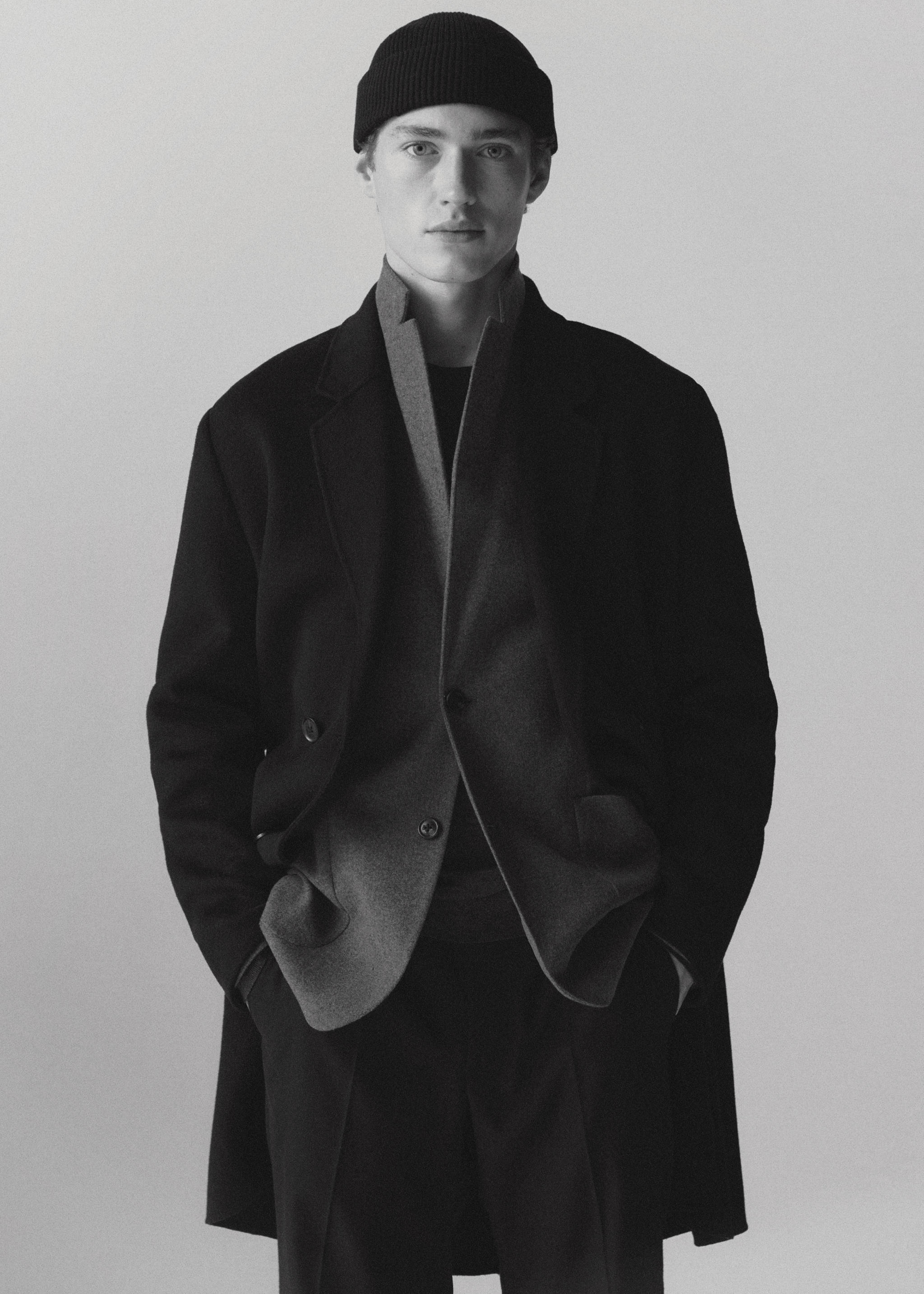 Manteau croisé fait main laine recyclée - Détail de l'article 3, Noir. Ref: 57025951-00.