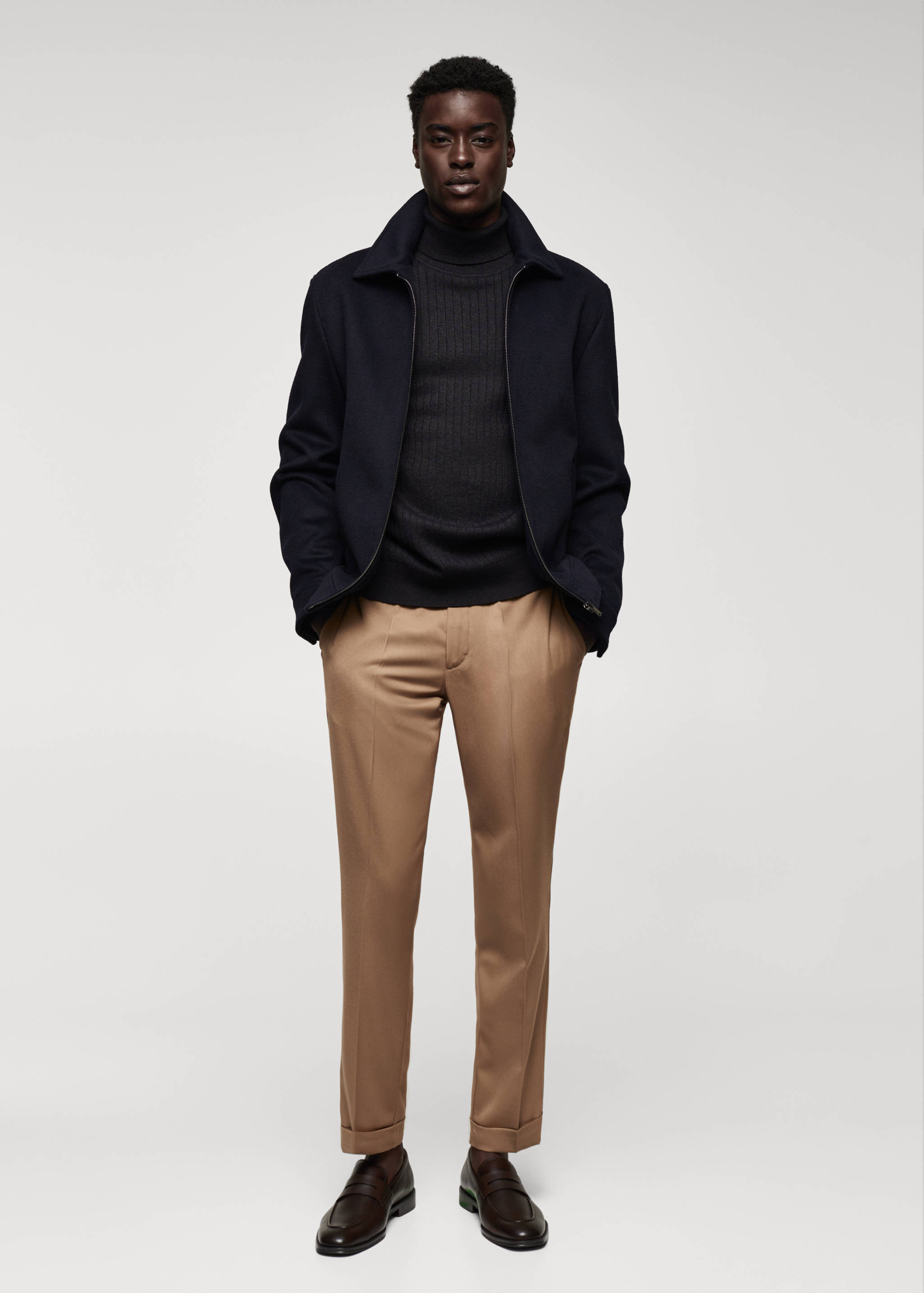 Rolled neck cable sweater - General plane