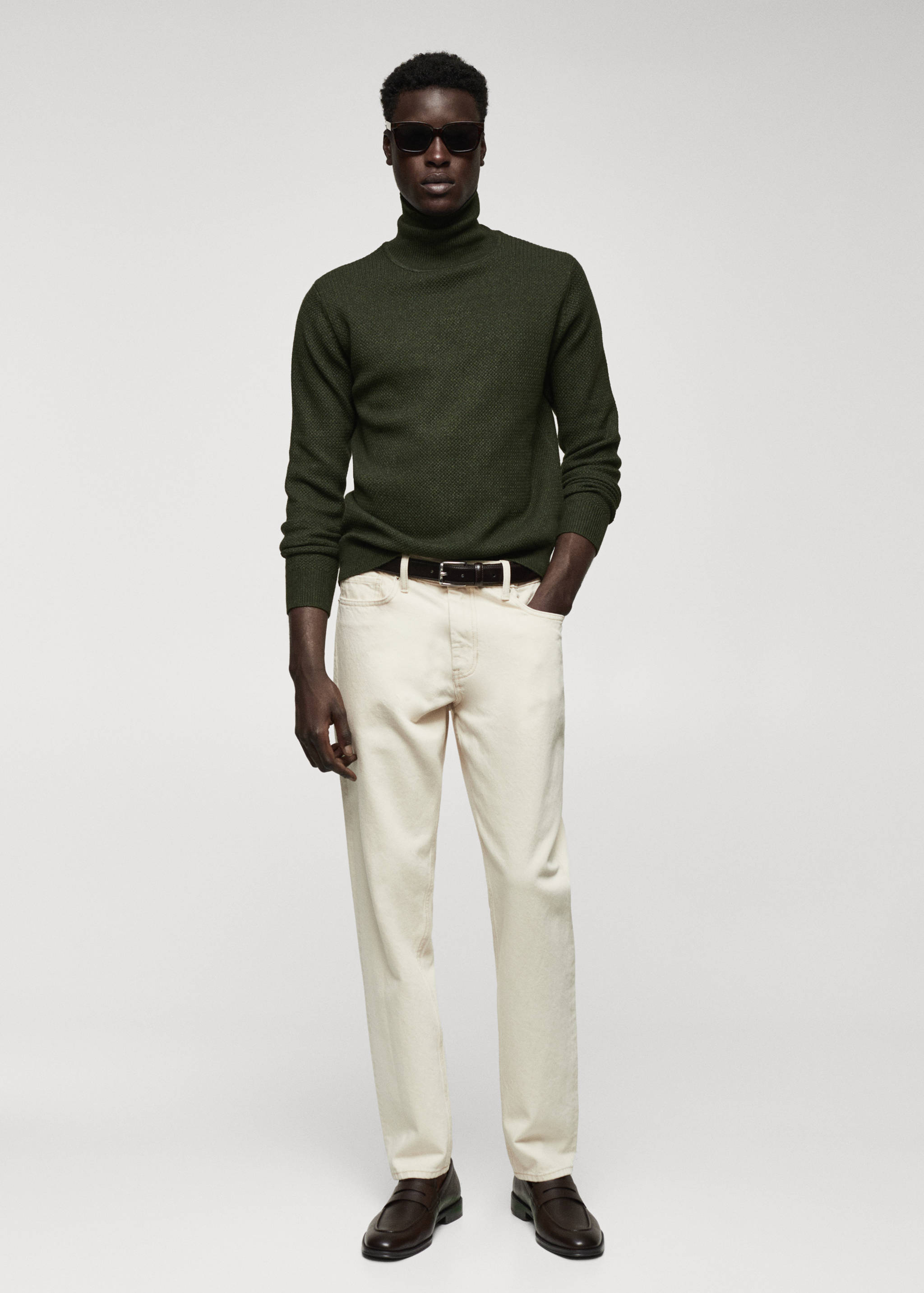 Twisted turtleneck sweater - General plane