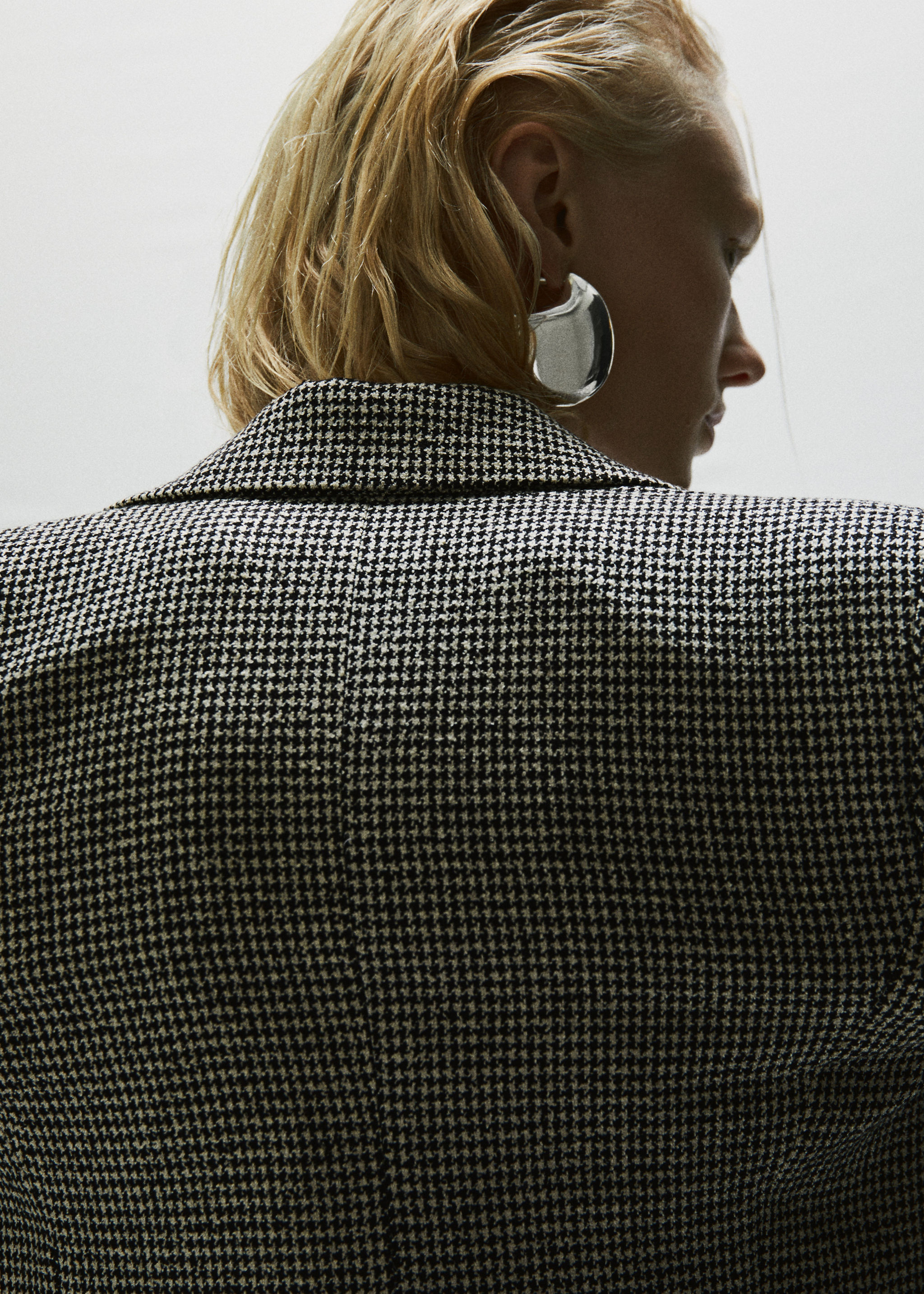 Lapels Houndstooth suit blazer - Details of the article 9