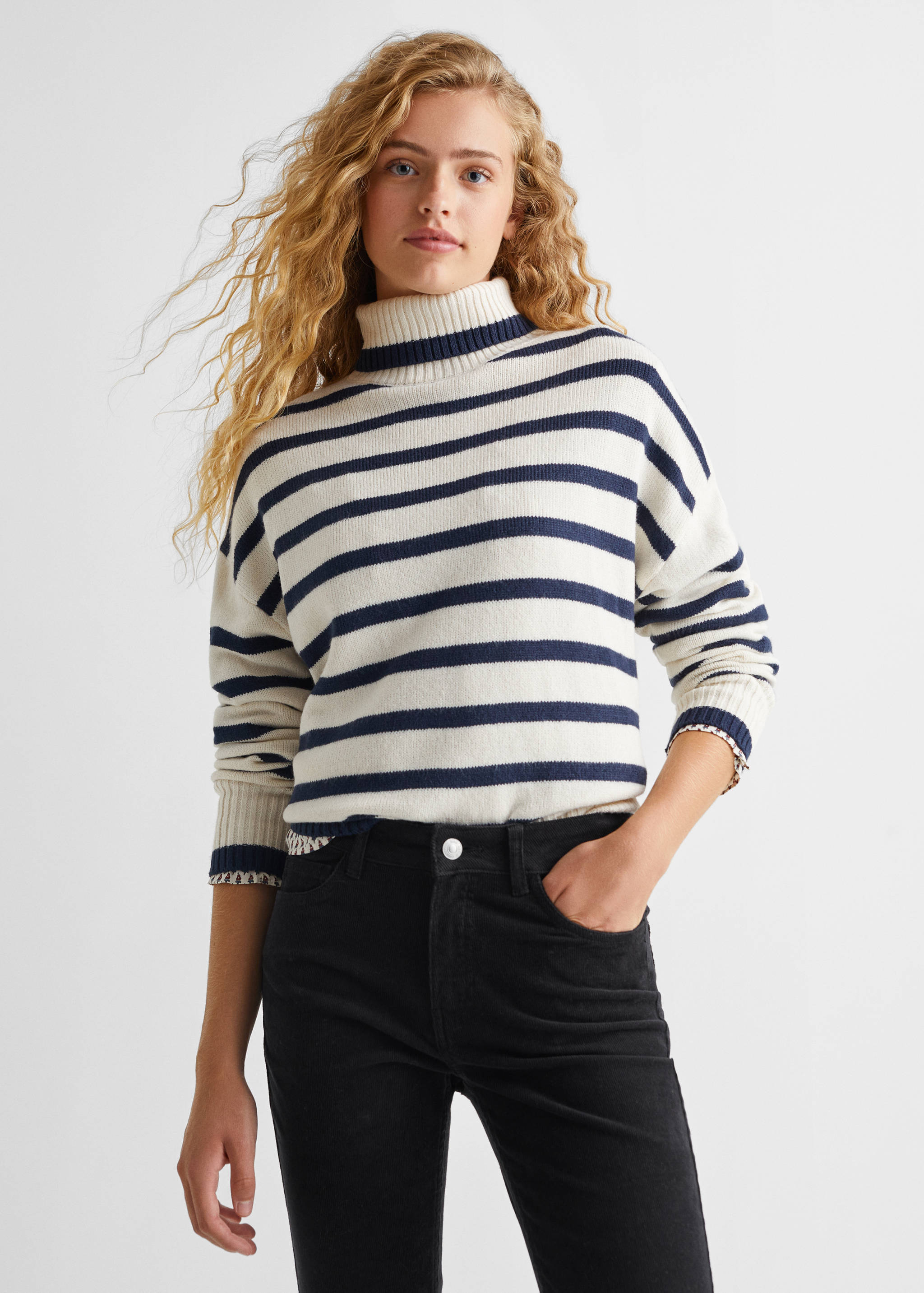 Gerade Feincordhose - Mittlere Ansicht