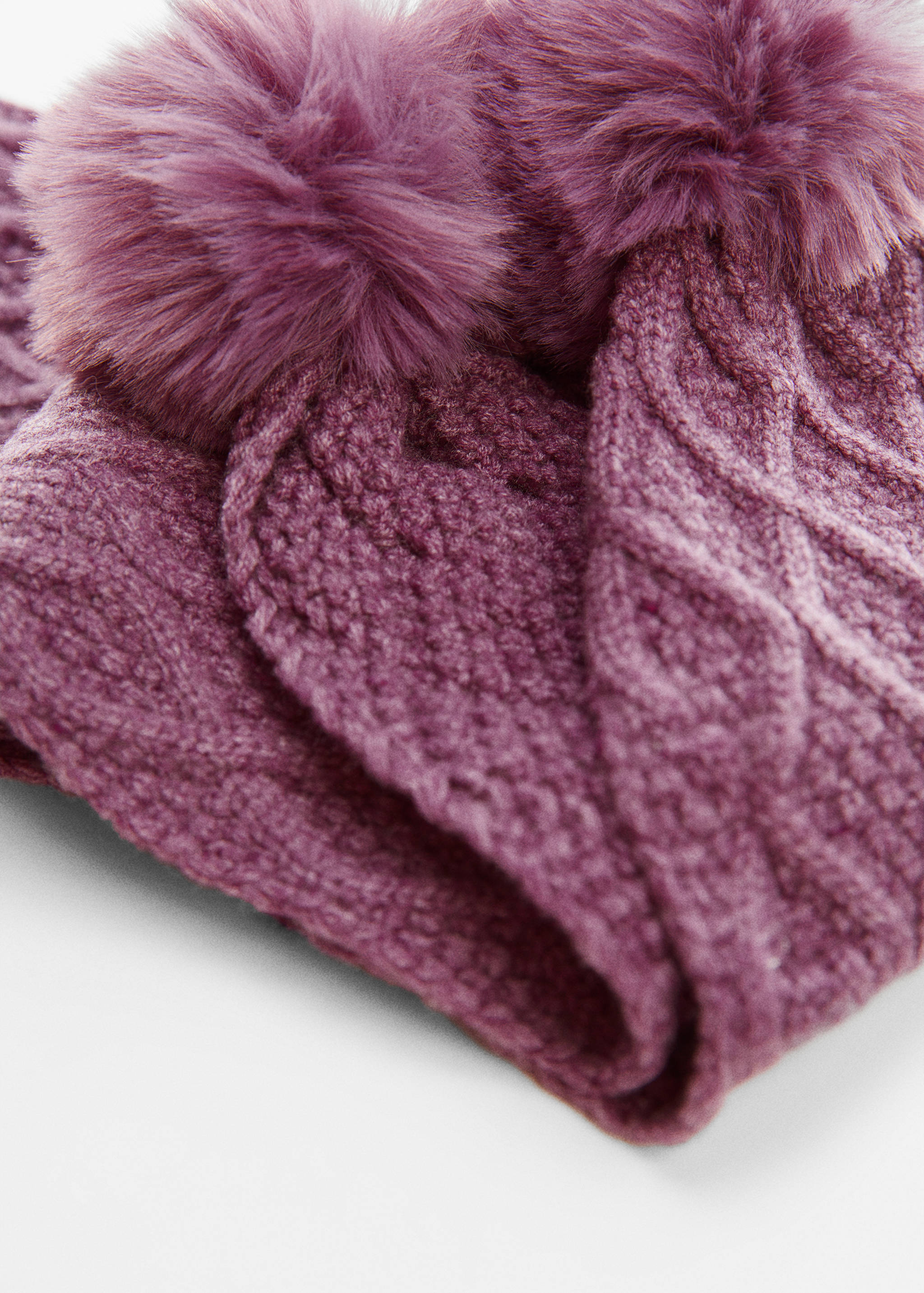 Kabelstickad scarf - Bild av mittparti