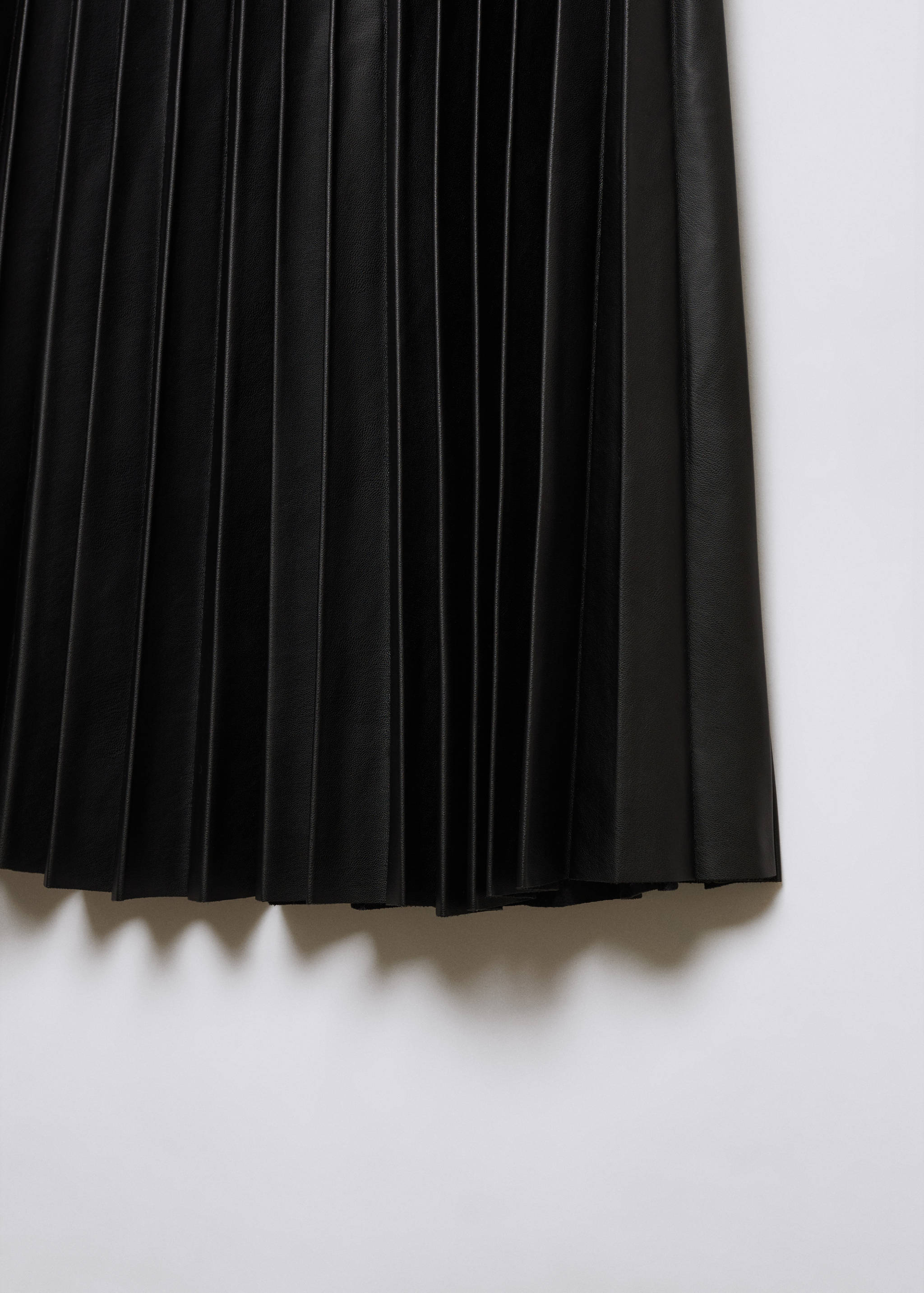 Plissierter Rock mit Leder-Effekt - Detail des Artikels 8