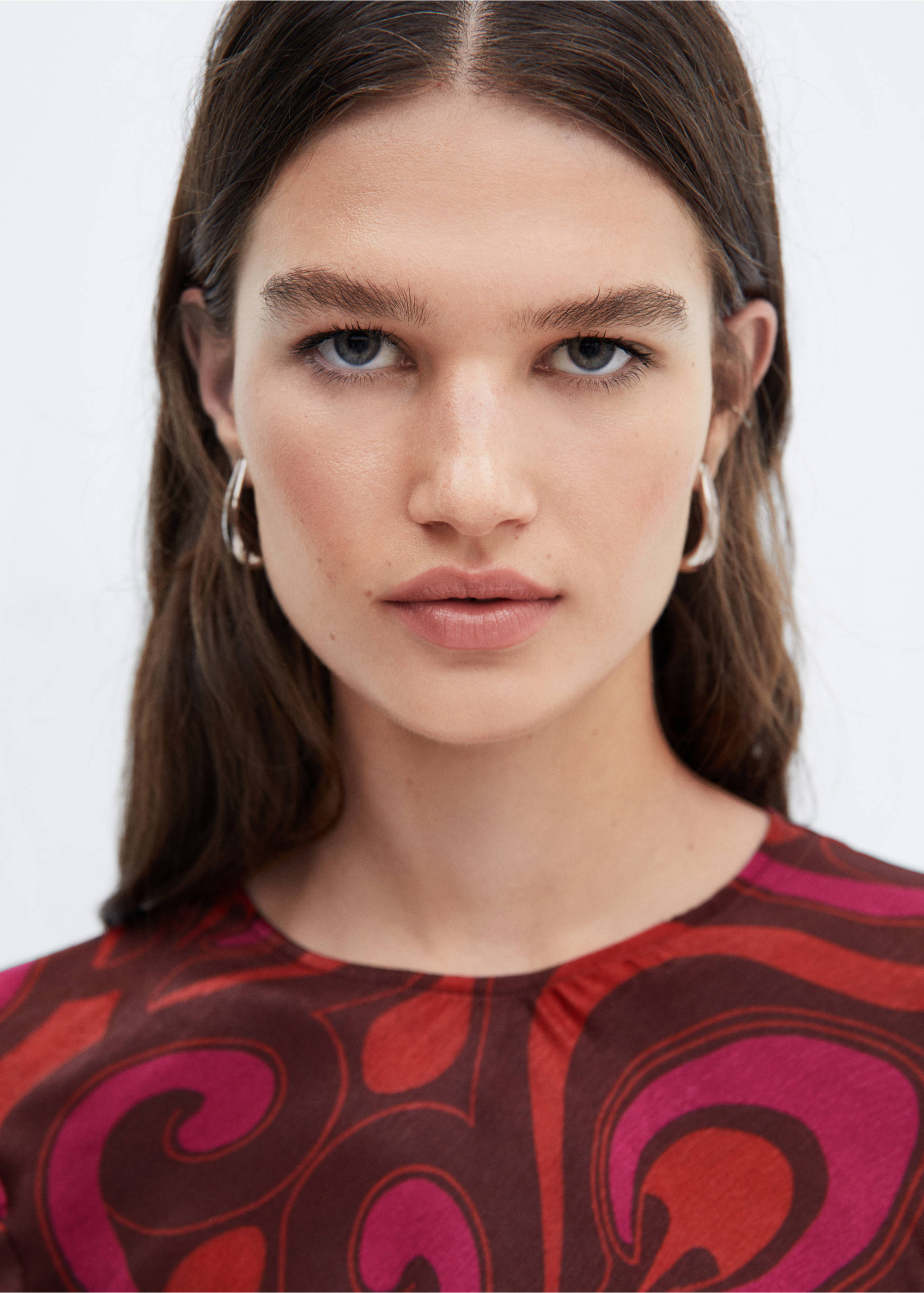 Printed short dress - Details of the article 1, Fuchsia. Ref: 57026025-00.