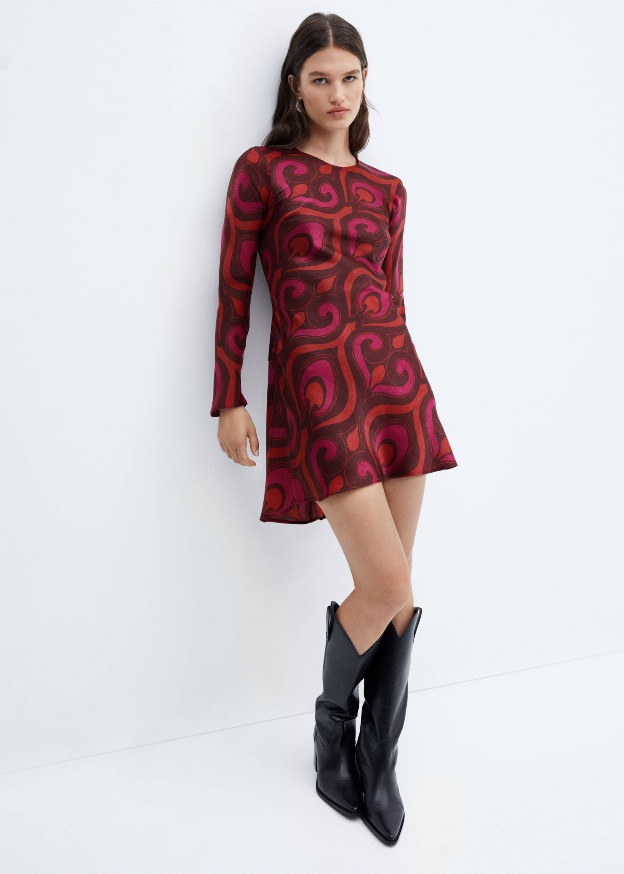 Printed short dress - Details of the article 2, Fuchsia. Ref: 57026025-00.