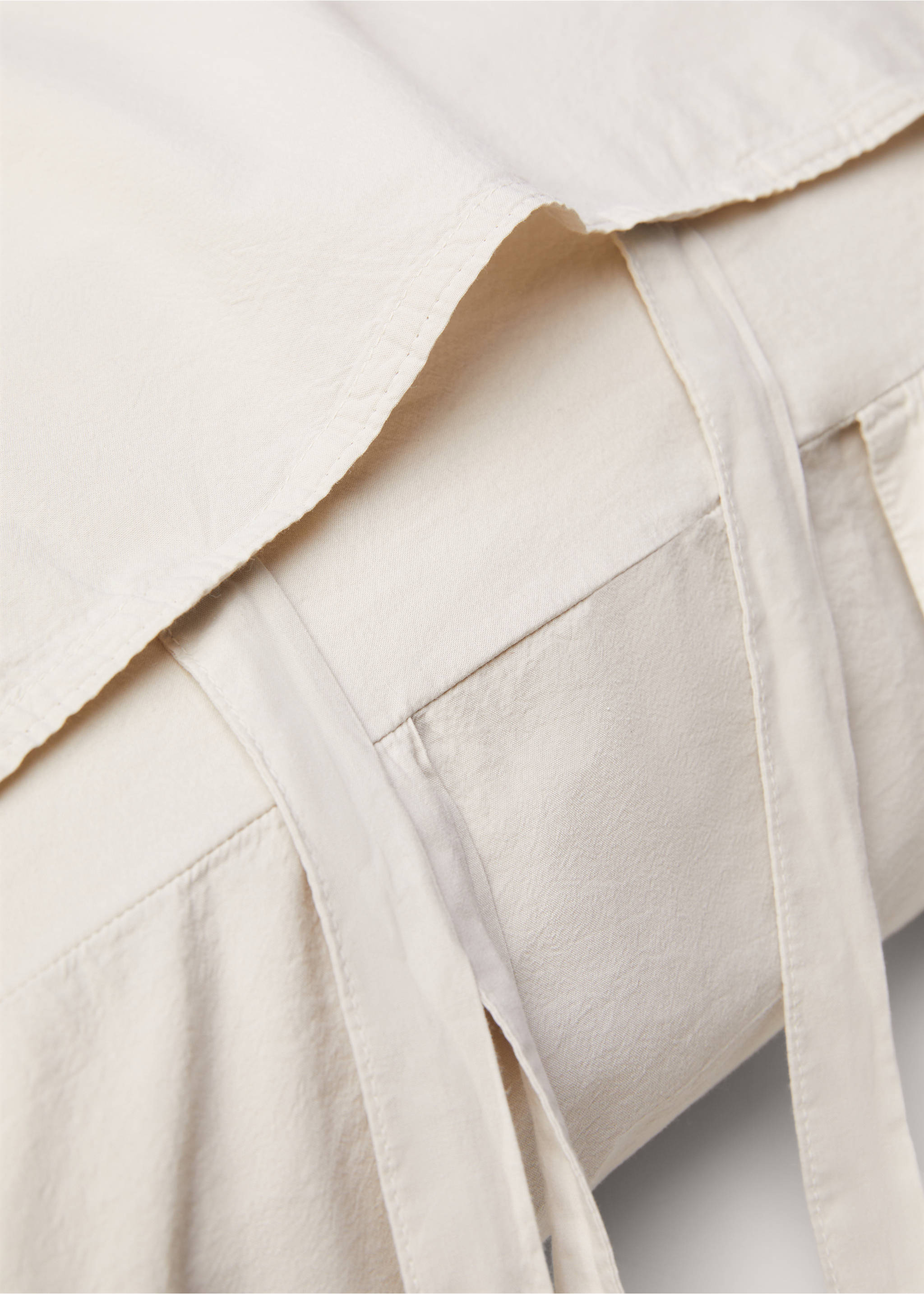 Washed cotton pillowcase 60x60cm - Details of the article 2, Beige. Ref: 57026322-00.