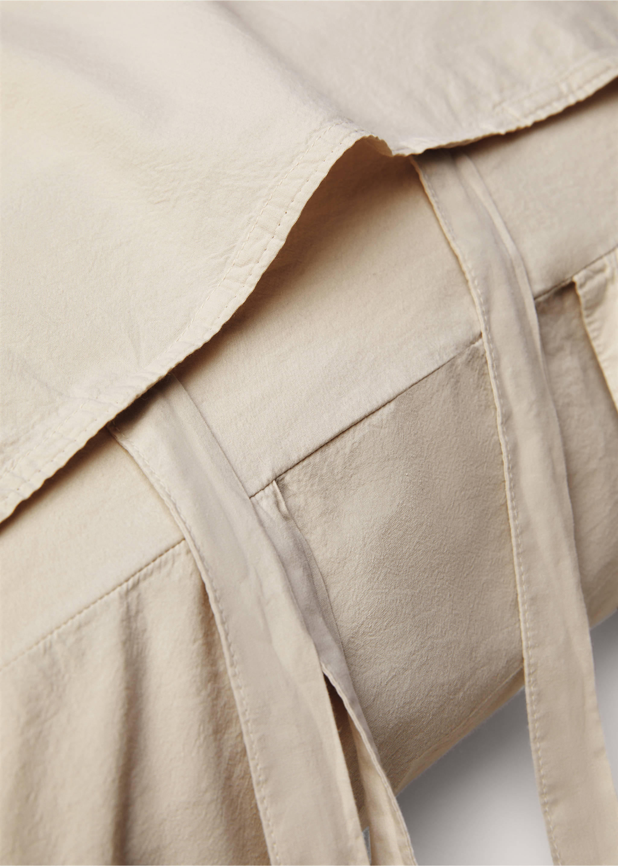 Washed cotton pillowcase 60x60cm - Details of the article 2, Medium Brown. Ref: 57026322-00.