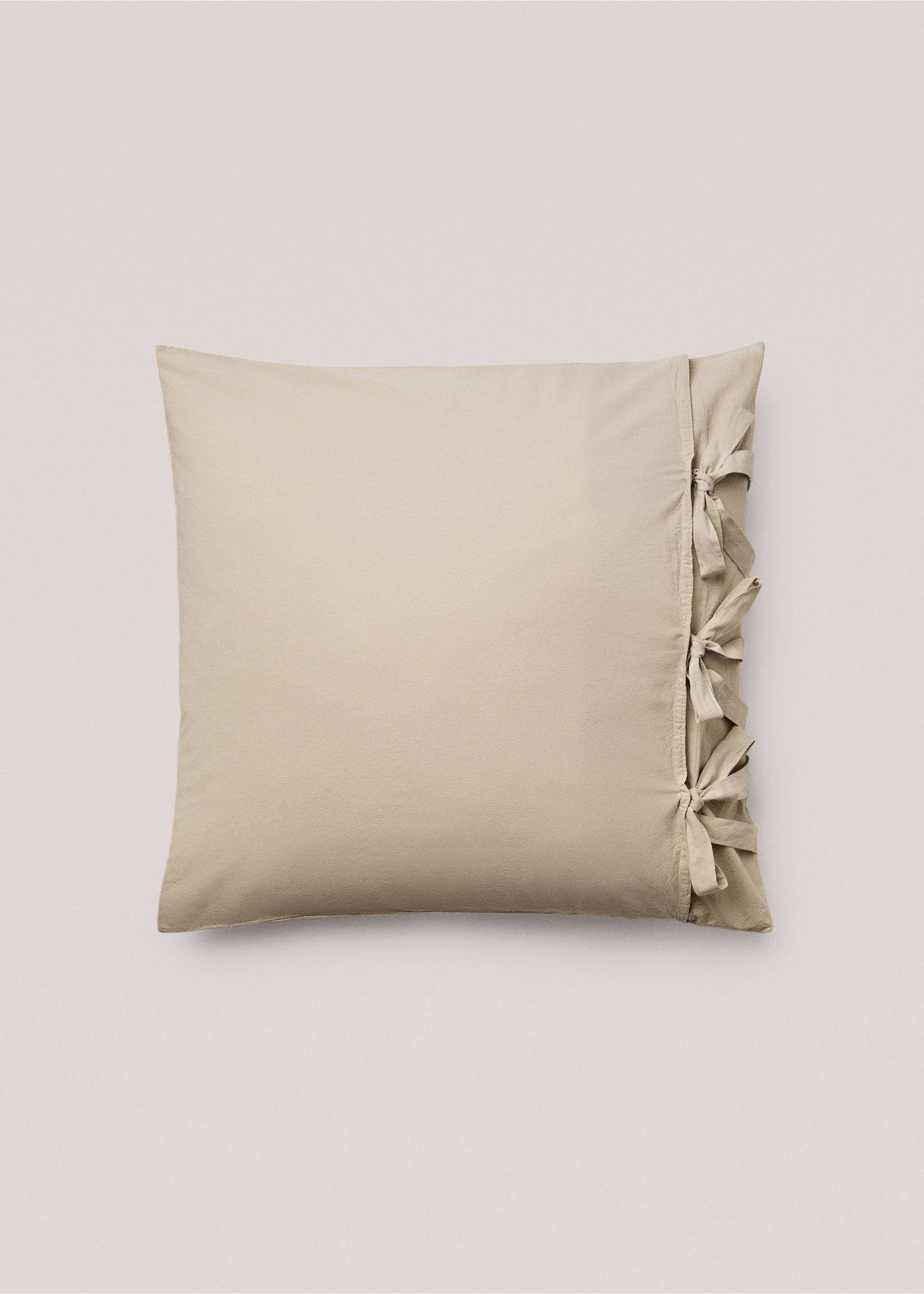 Washed cotton pillowcase 60x60cm - Details of the article 3, Medium Brown. Ref: 57026322-00.