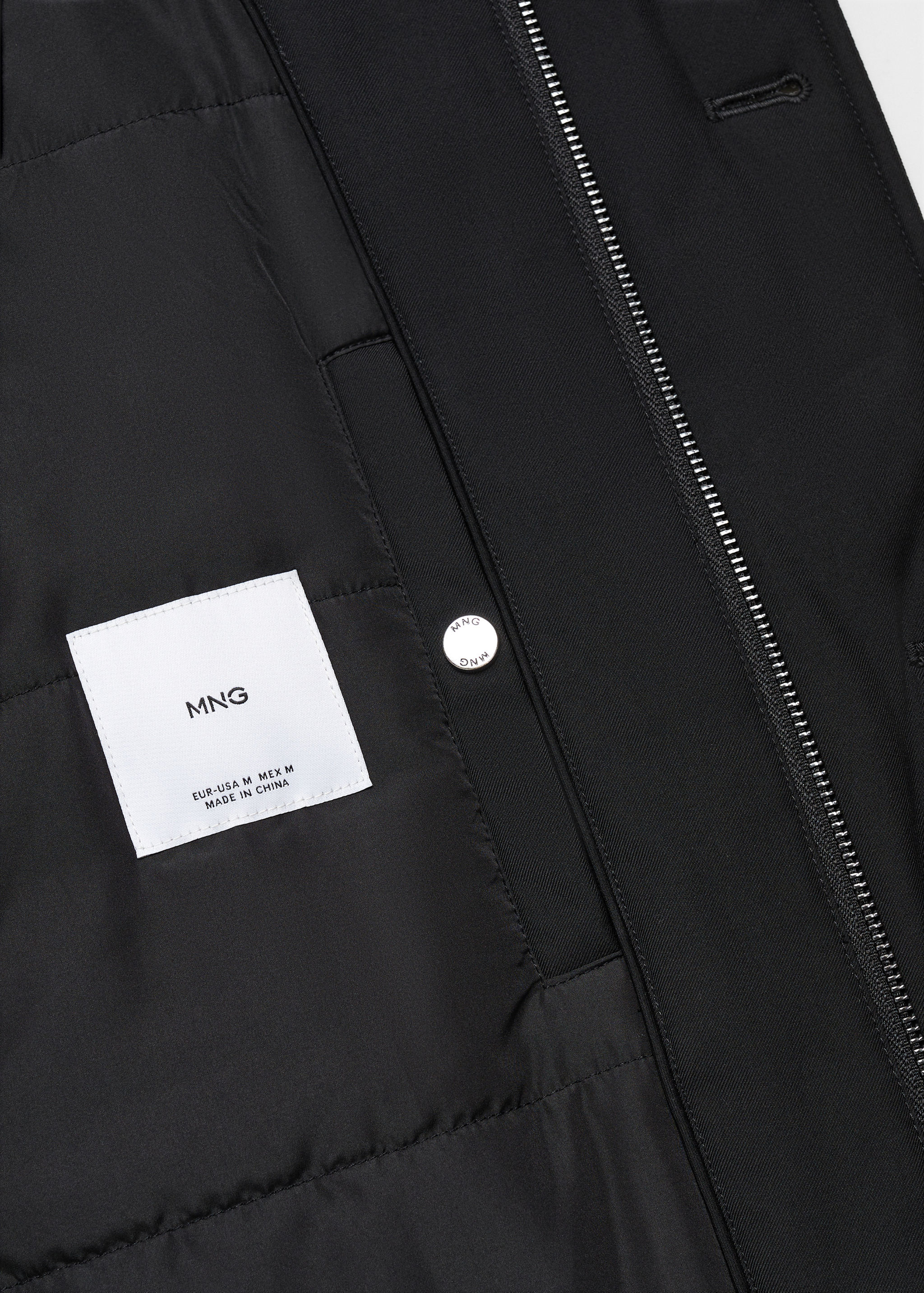 Jaqueta embuatada water repellent - Detall de l'article 8