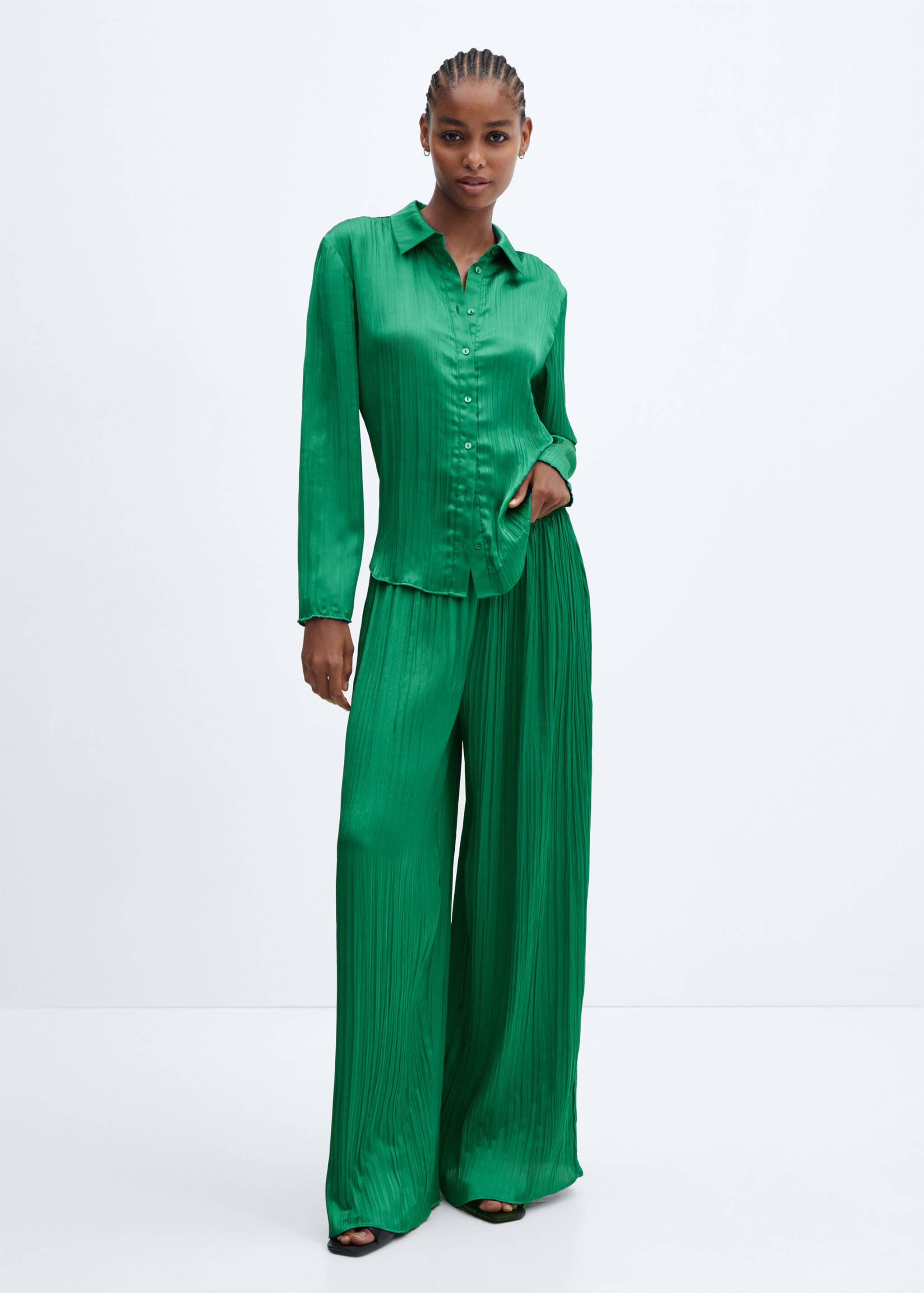 Pleated palazzo trousers - General plane
