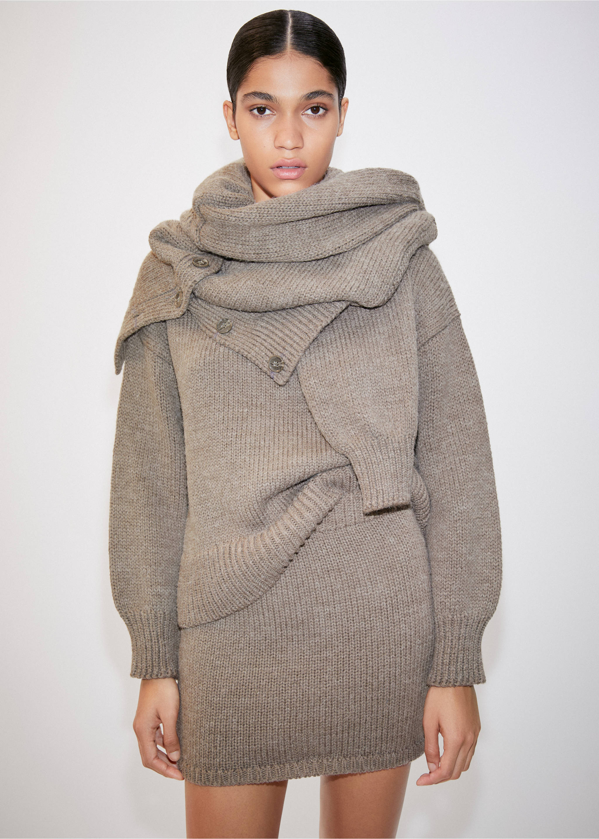 Short wool skirt - Medium plane, Brown. Ref: 57027735-00.