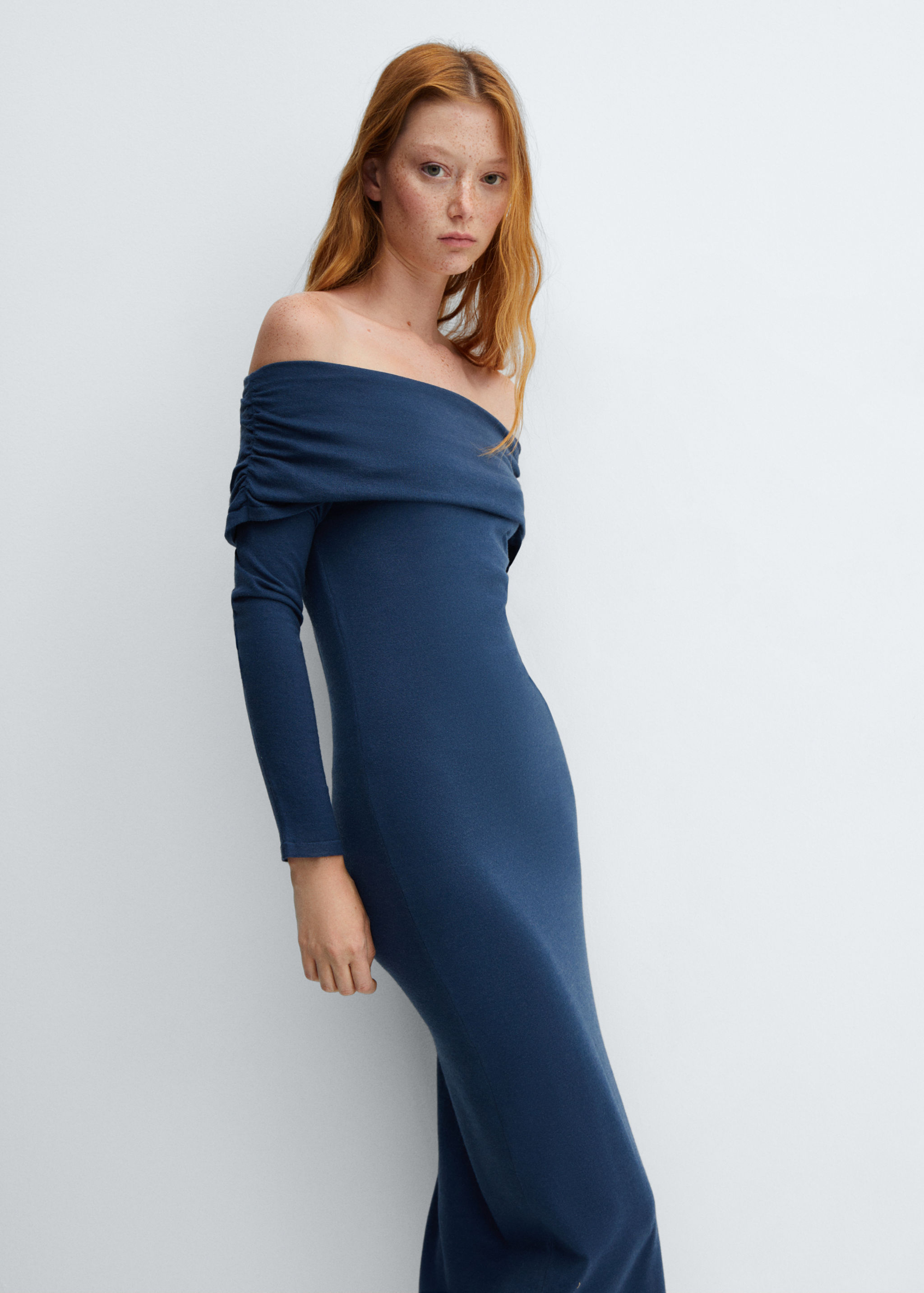 Off-the-shoulder draped dress - Medium plane