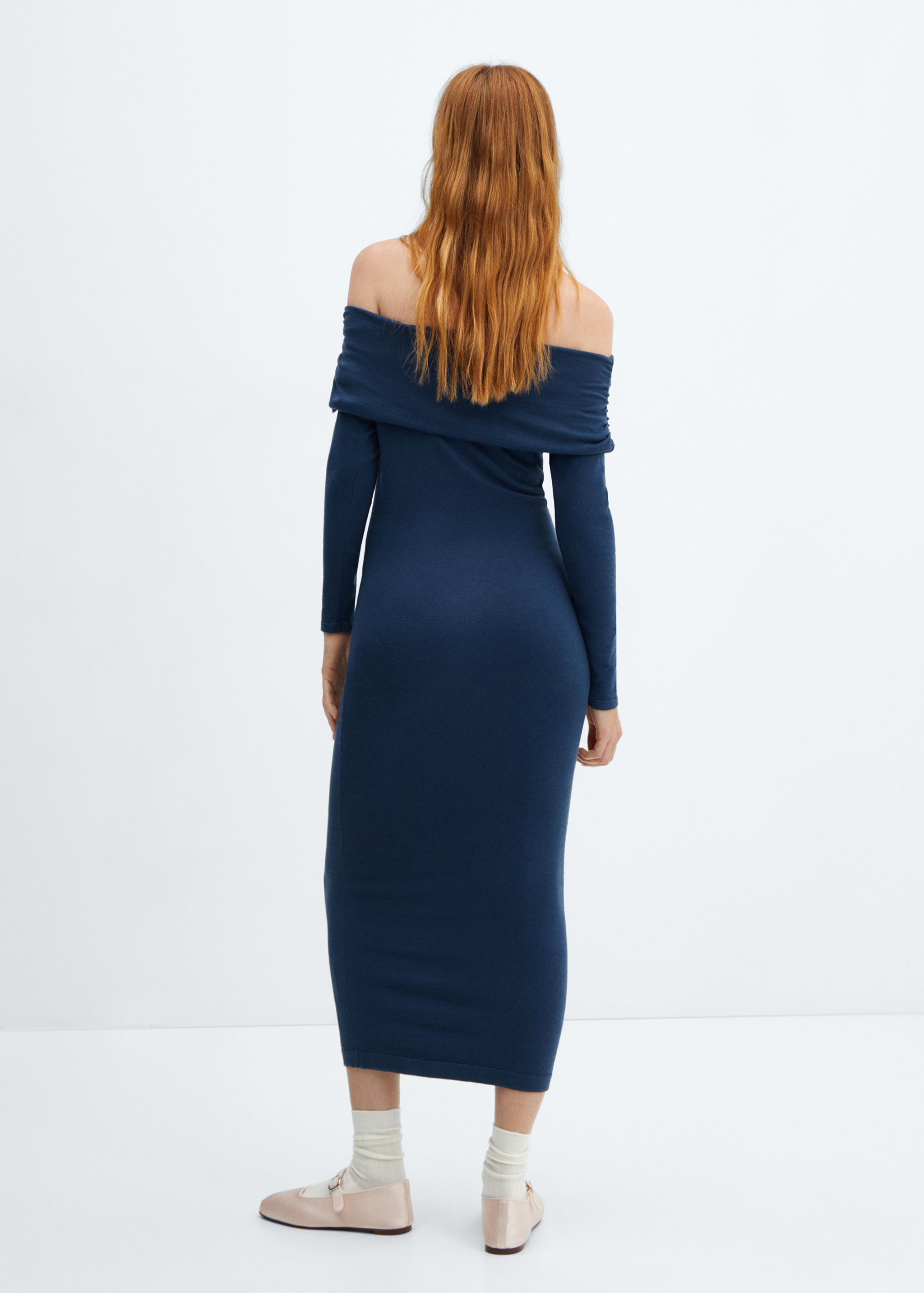 Off-the-shoulder draped dress - Reverse of the article