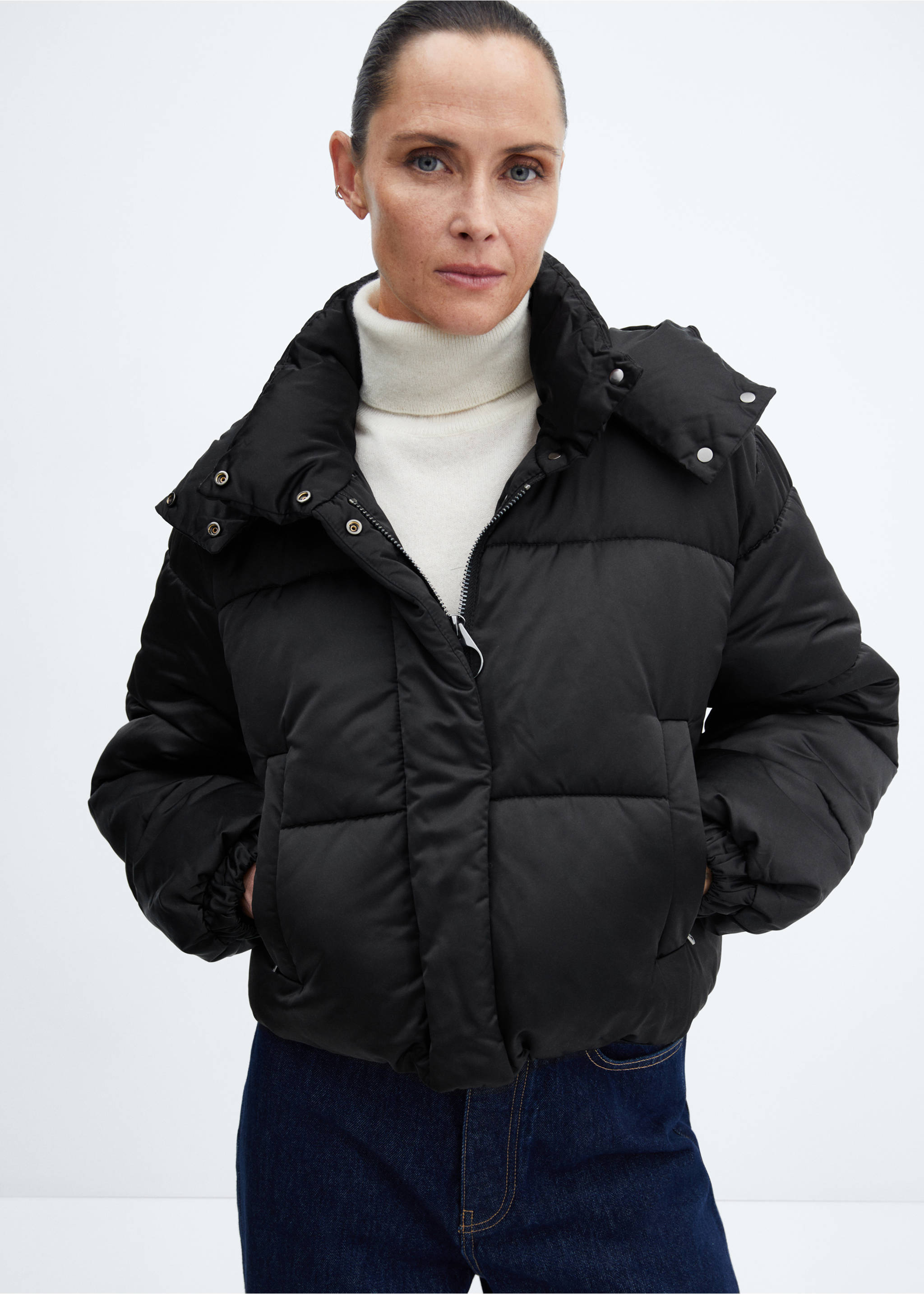 Short quilted anorak - Medium plane, Black. Ref: 57028268-00.