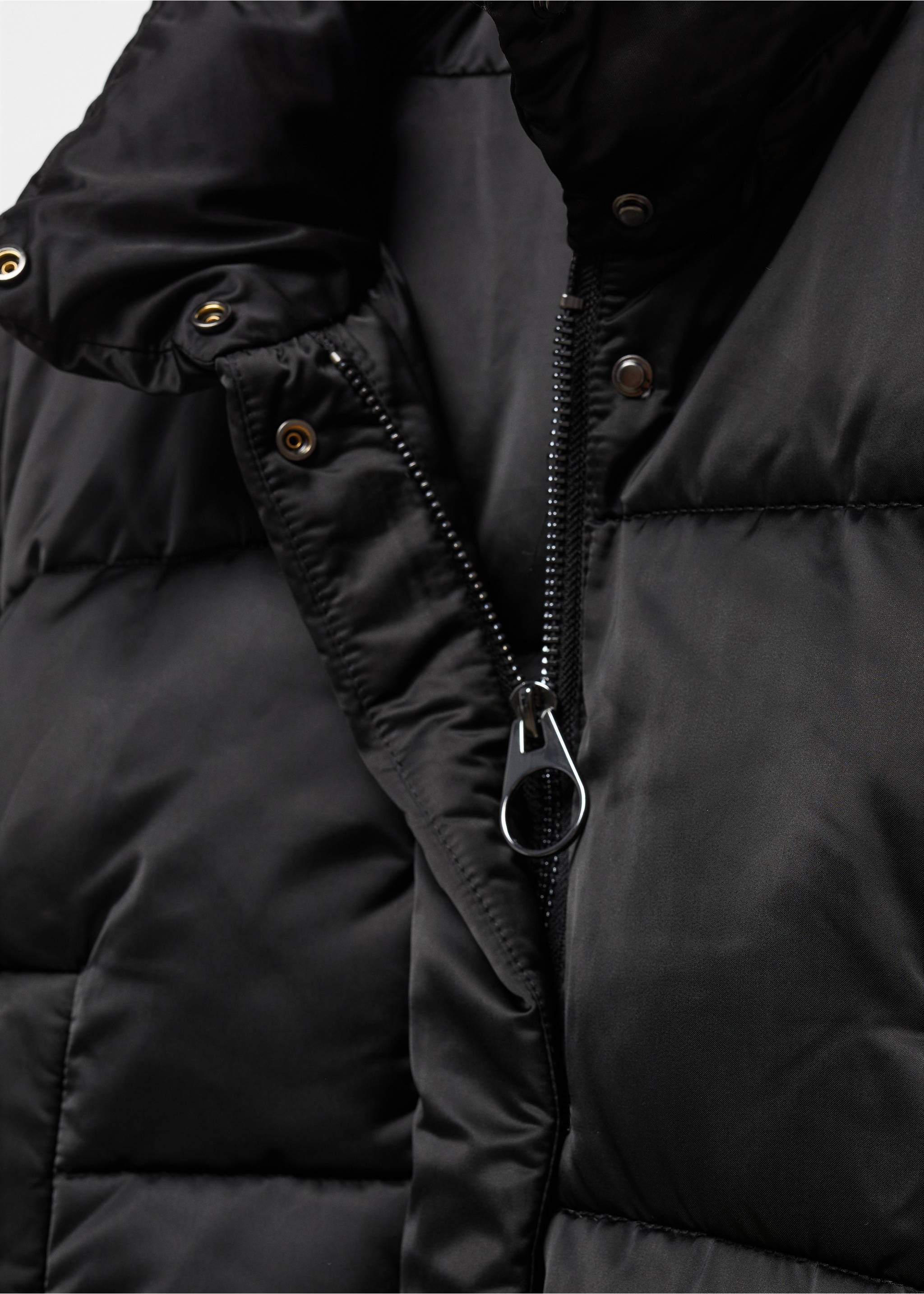 Short quilted anorak - Details of the article 0, Black. Ref: 57028268-00.