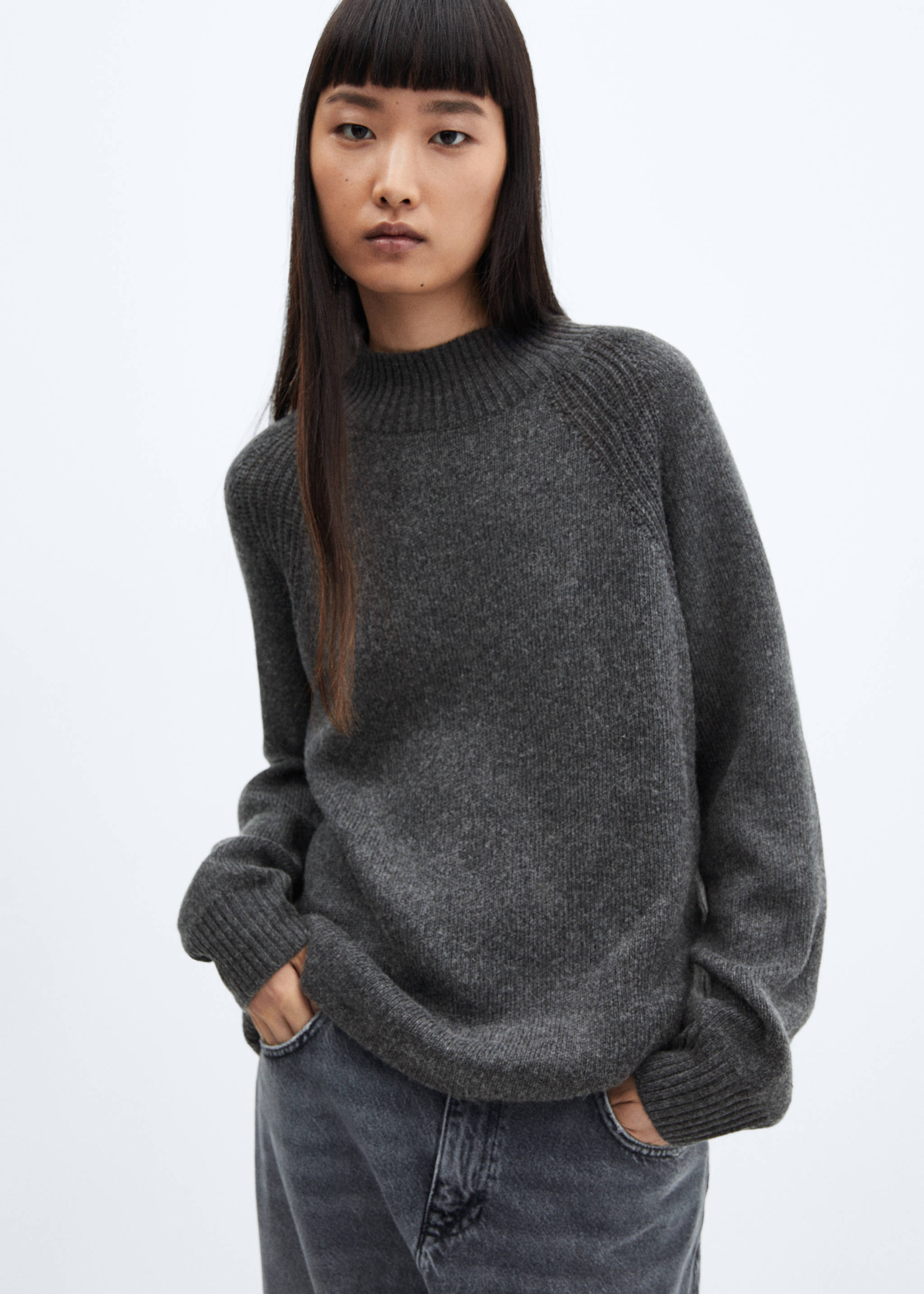 Oversized-Pullover mit Stehkragen - Mittlere Ansicht