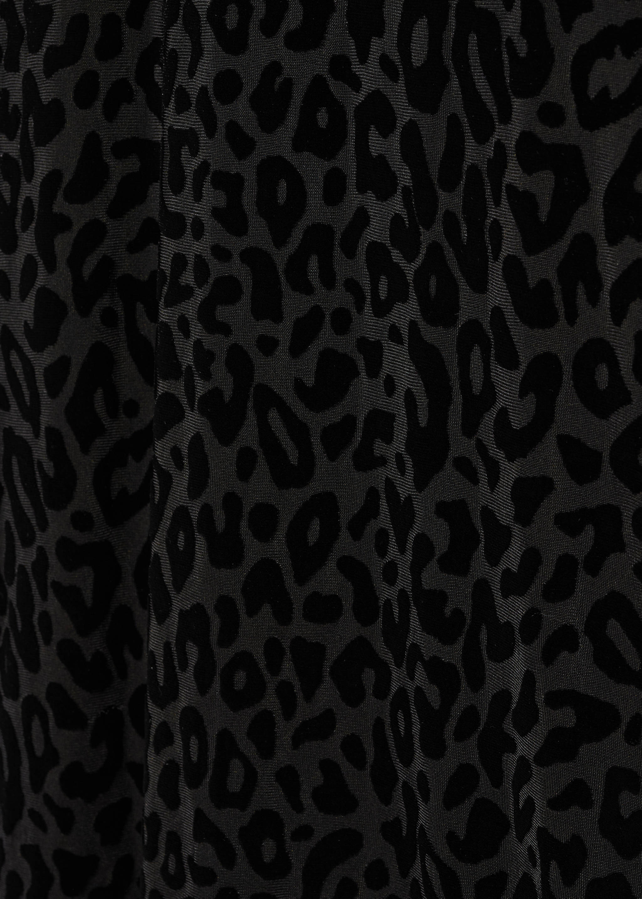 Animal-print velvet dress - Details of the article 8