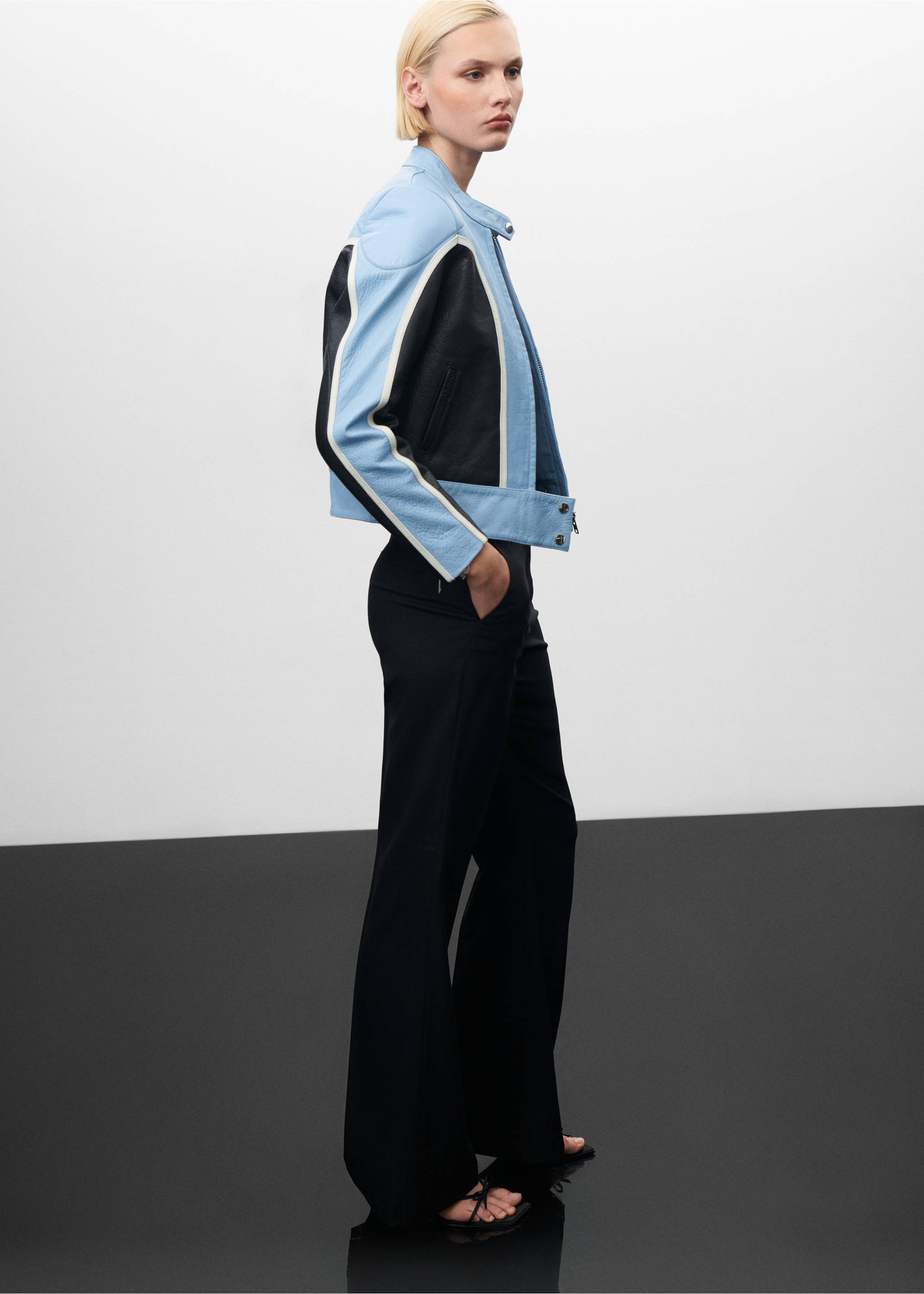 Contrast leather biker jacket - Details of the article 4, Blue. Ref: 57029115-00.