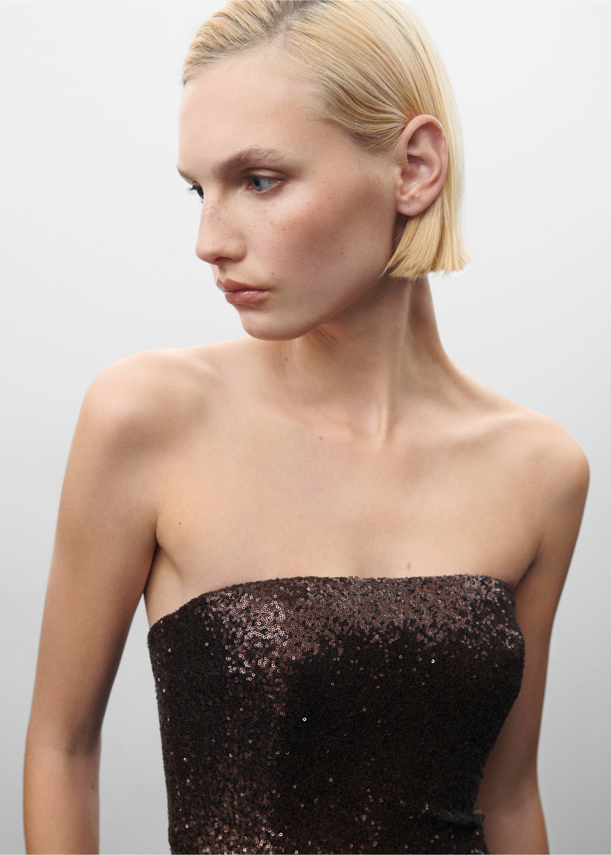 Strapless sequined dress - Details of the article 1, Chocolate. Ref: 57029118-00.