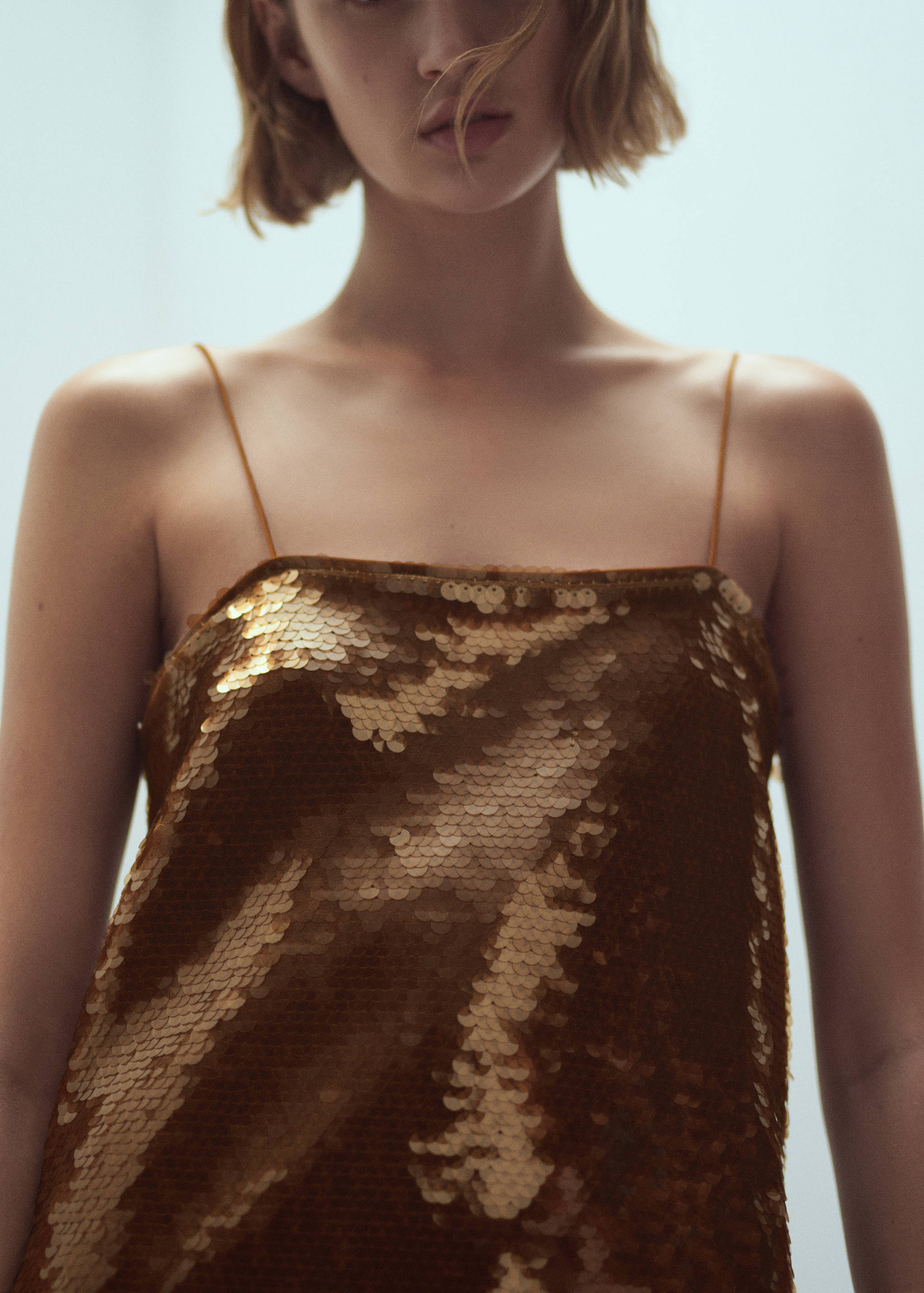 Sequin dress with fringe detail - Details of the article 6