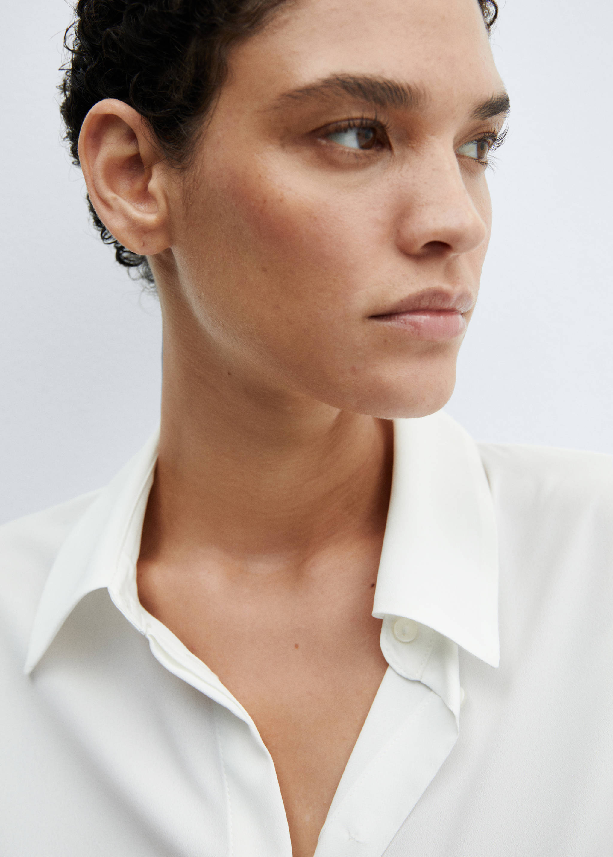 Regular flowy shirt - Details of the article 1