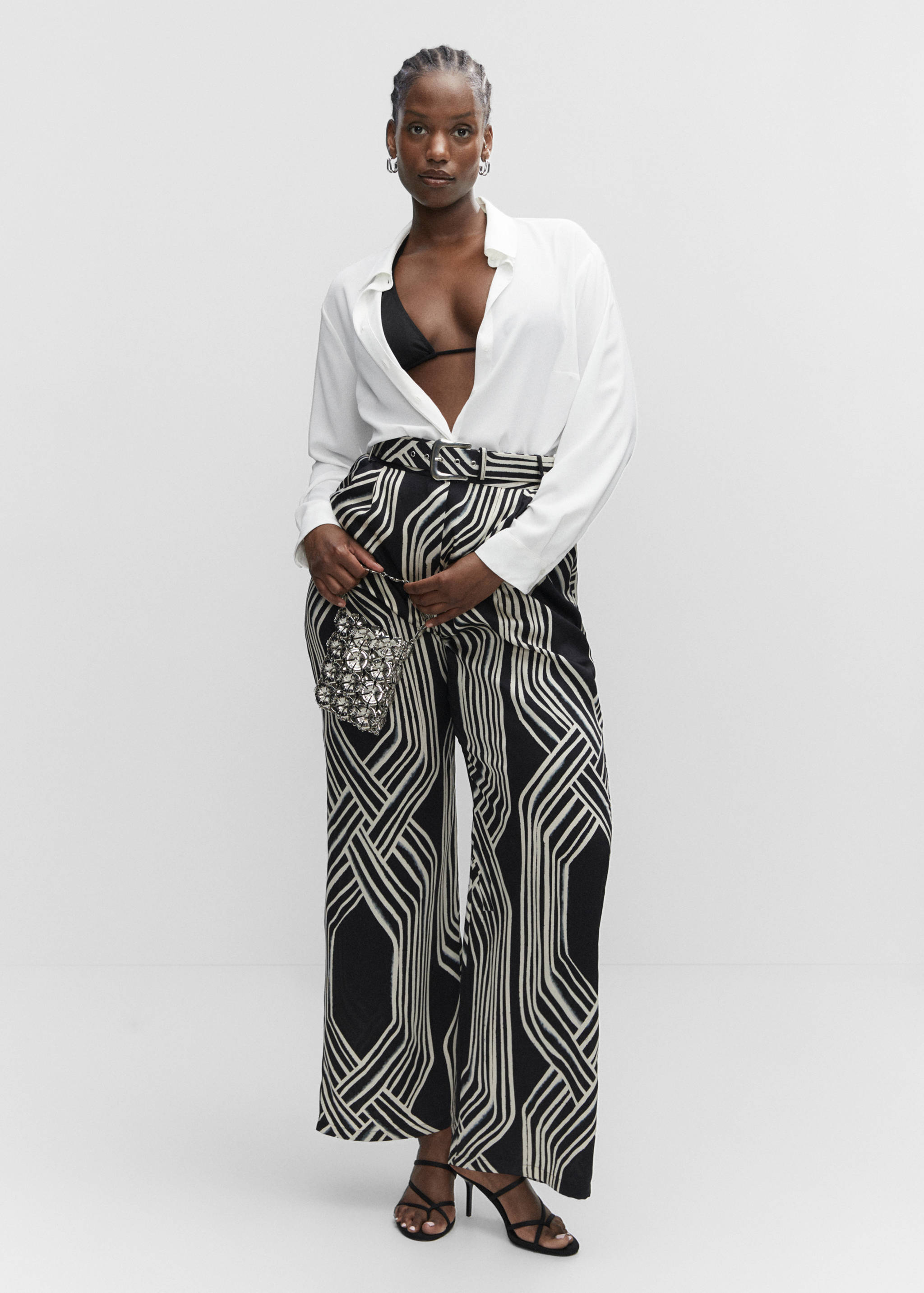 Regular flowy shirt - Details of the article 3