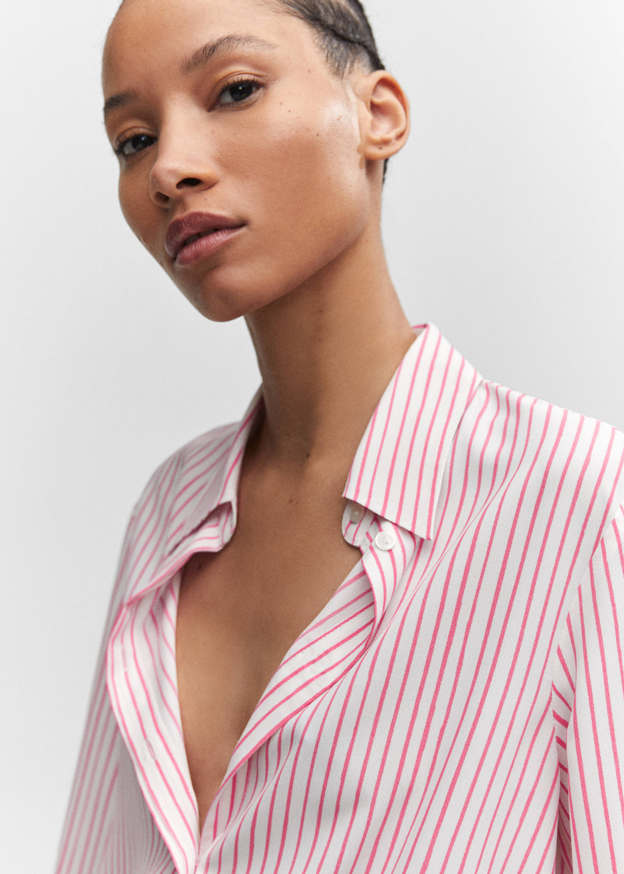 Regular flowy shirt - Details of the article 1