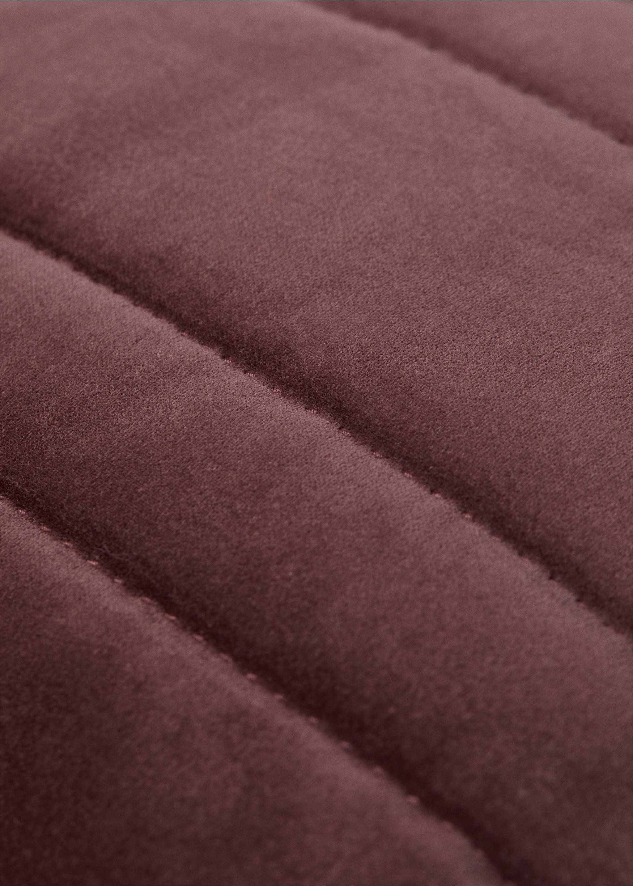 Povlak na polštářek se sametovou strukturou - Detail zboží 3, Granátová. Ref: 57029408-00.