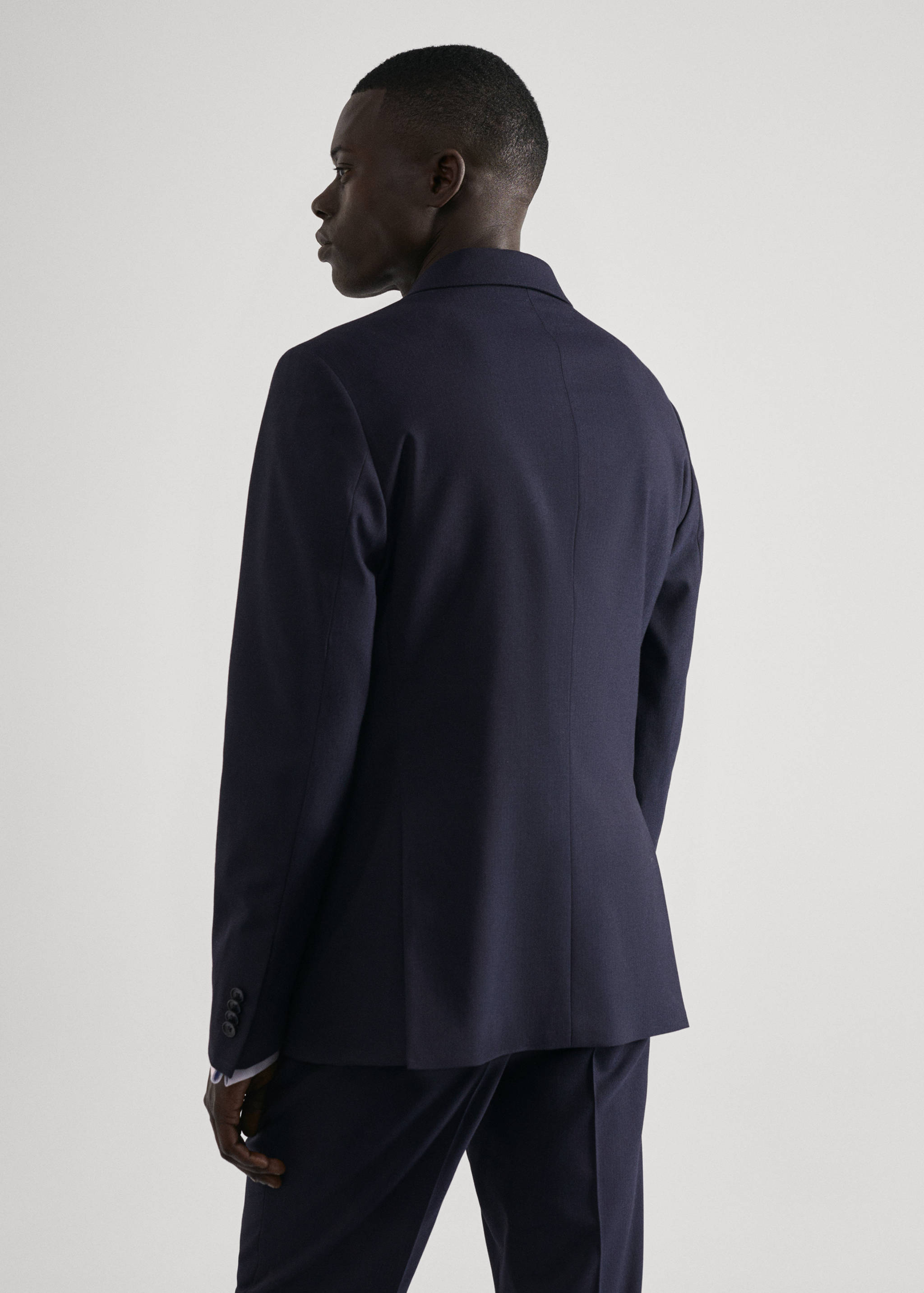 Slim Fit-Anzugjacke aus Comfort-Stretch-Gewebe - Rückseite des Artikels