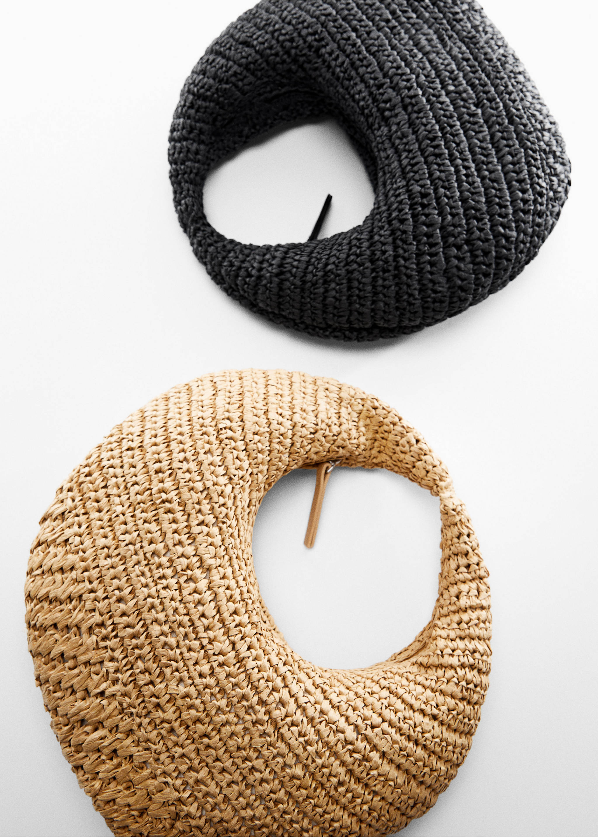 Round natural fibre bag - Details of the article 5, Beige. Ref: 57030033-00.