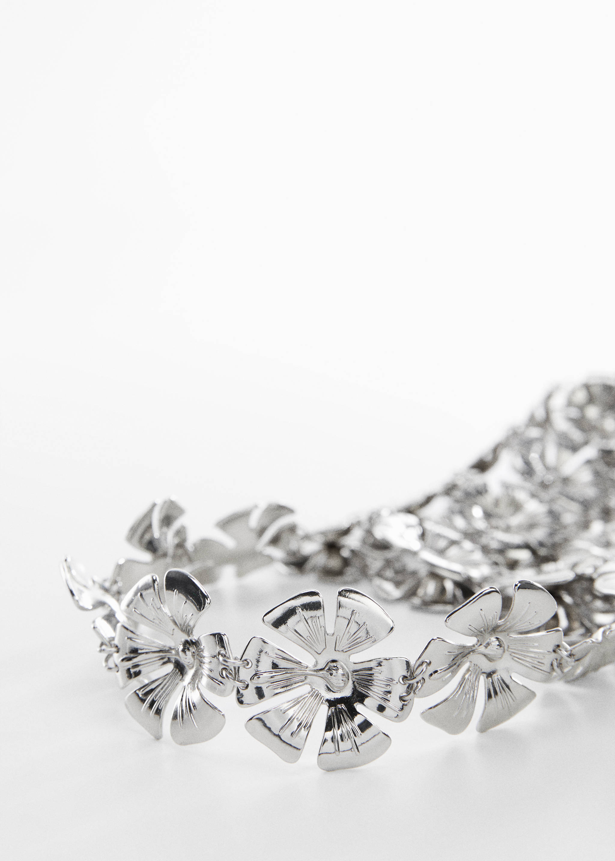 Kabelka s kovovými květy - Detail zboží 1