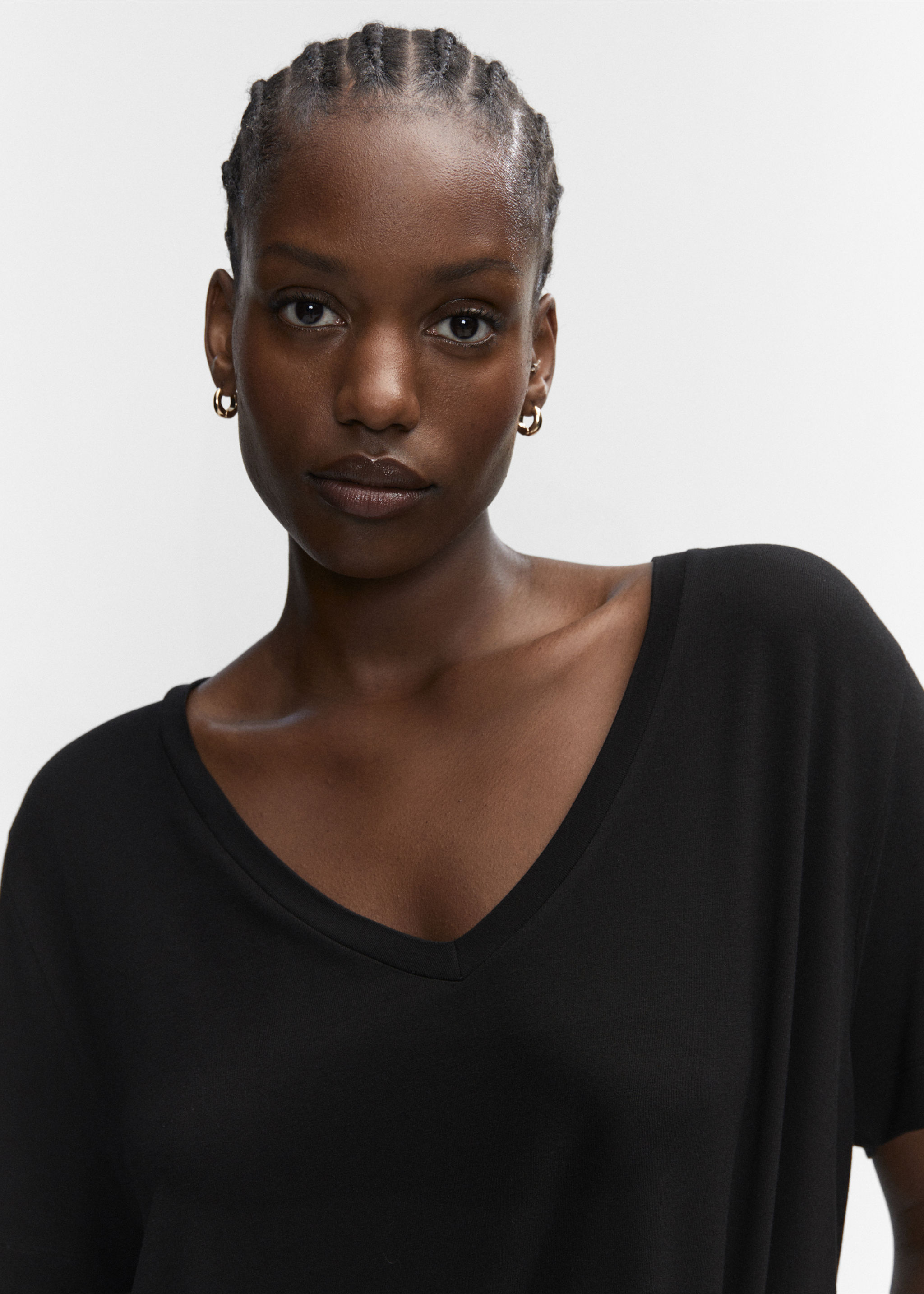 Camiseta cuello pico - Detalle del artículo 4