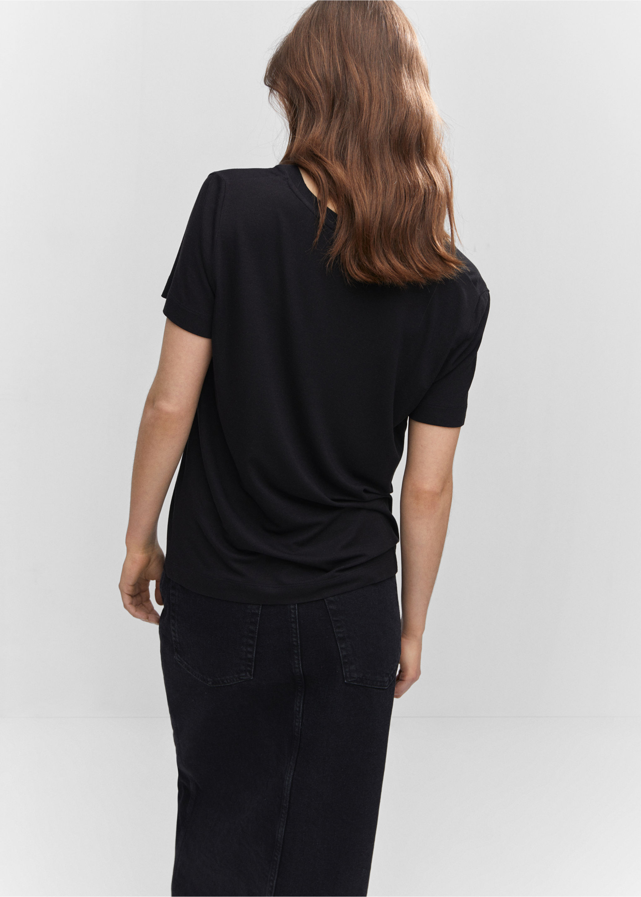 Camiseta cuello pico - Reverso del artículo