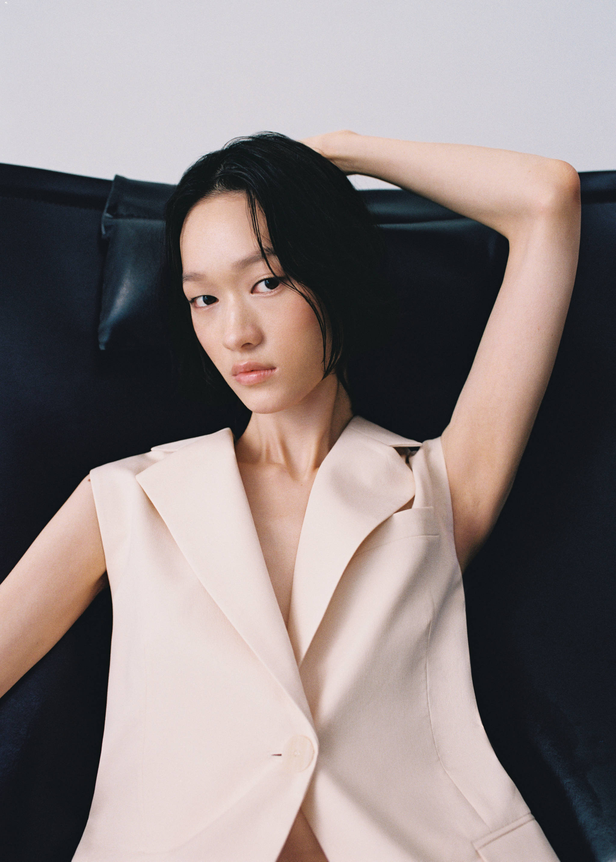 Long vest with pockets - Details of the article 7