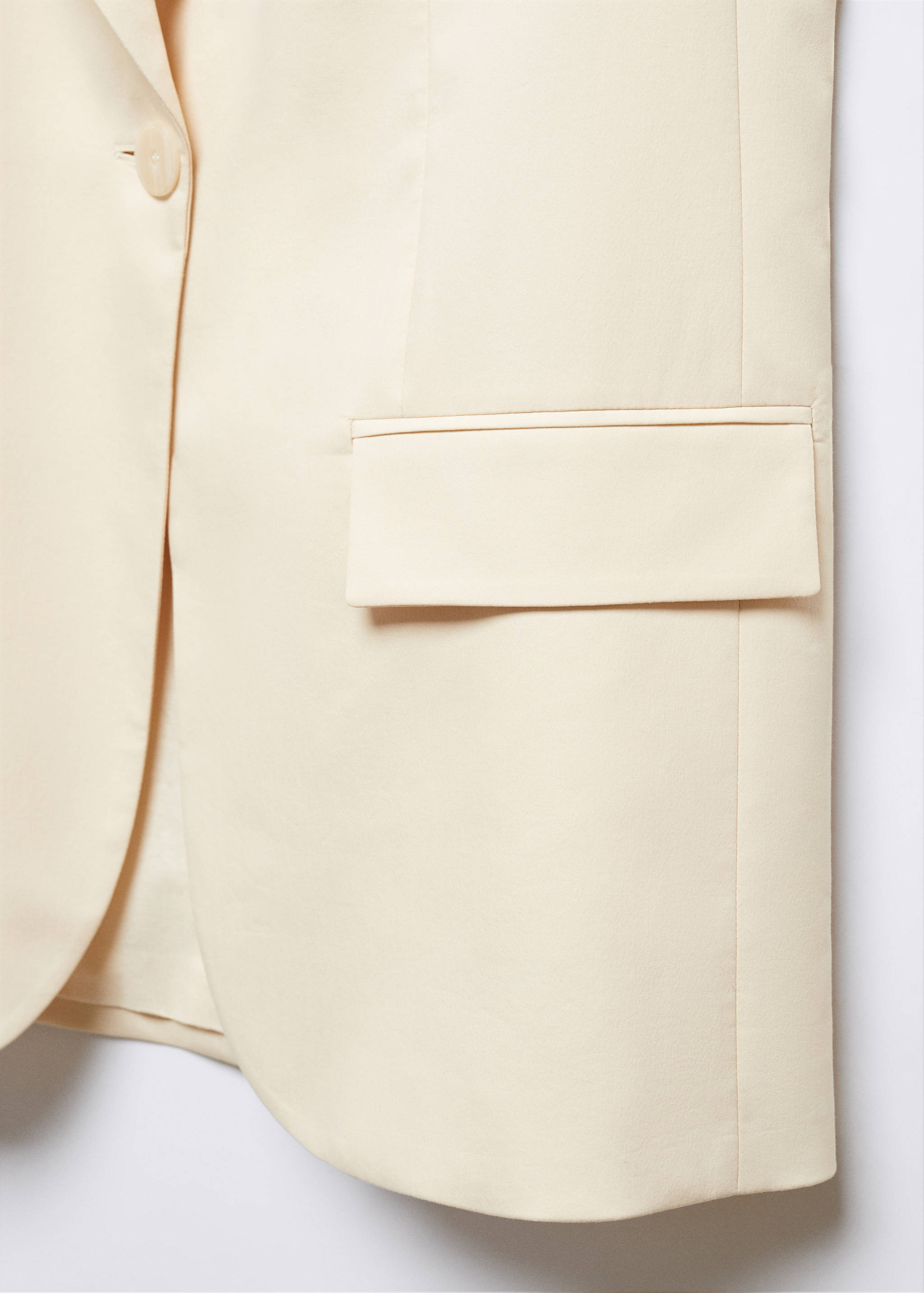 Long vest with pockets - Details of the article 8