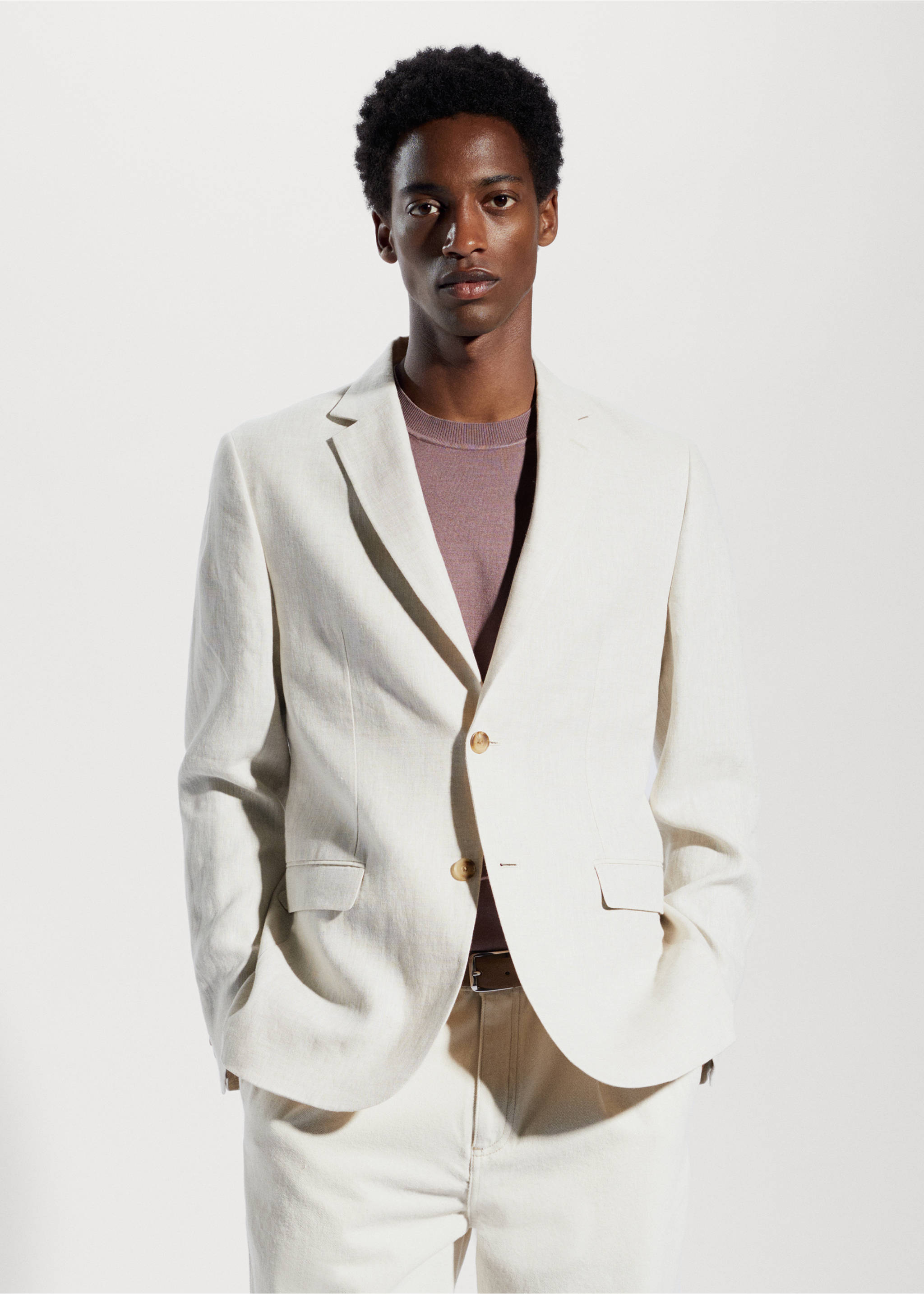 100% linen slim fit blazer - Medium plane, Sand. Ref: 57030551-00.