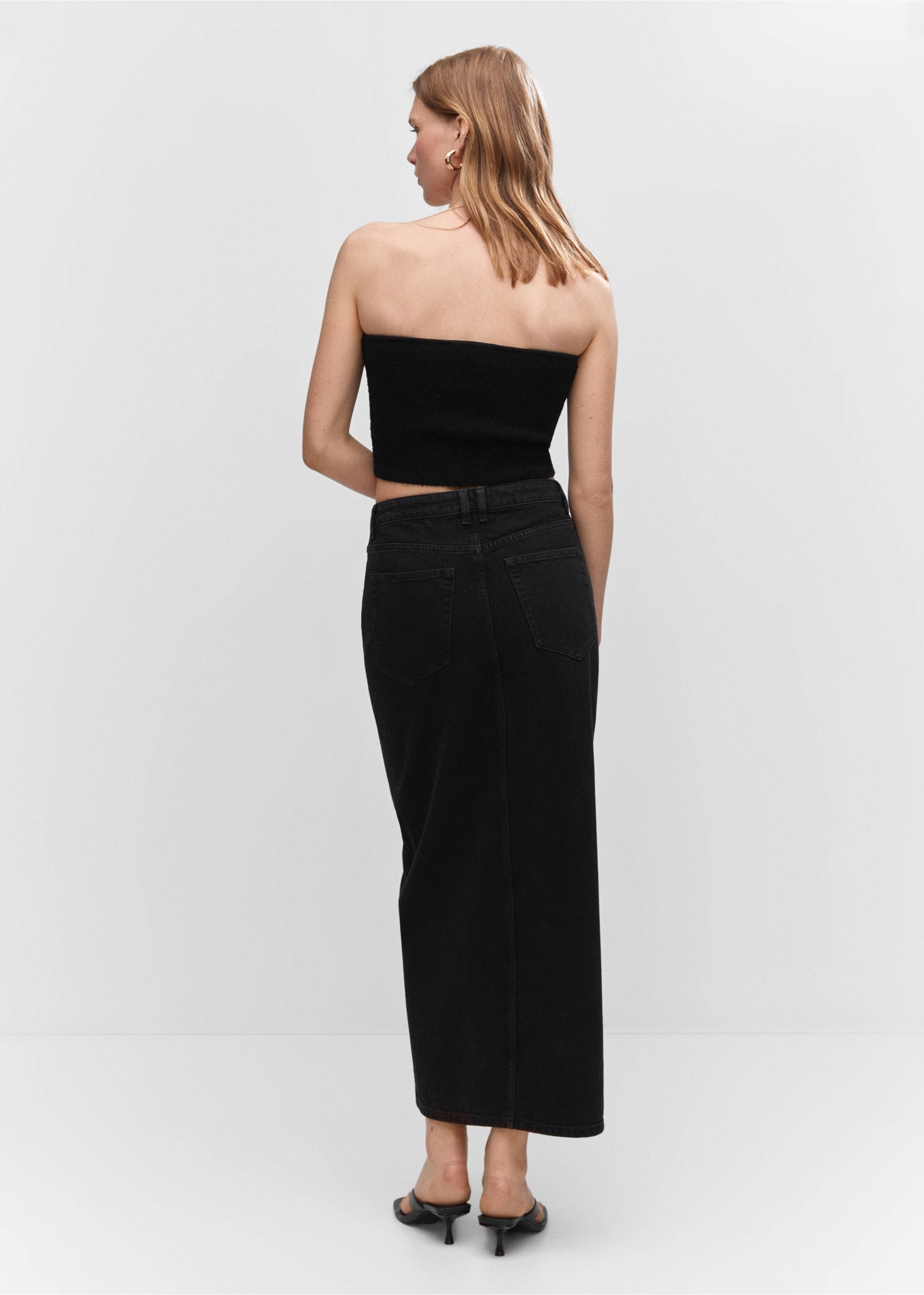 Slit denim skirt - Reverse of the article, Black denim. Ref: 57031175-00.