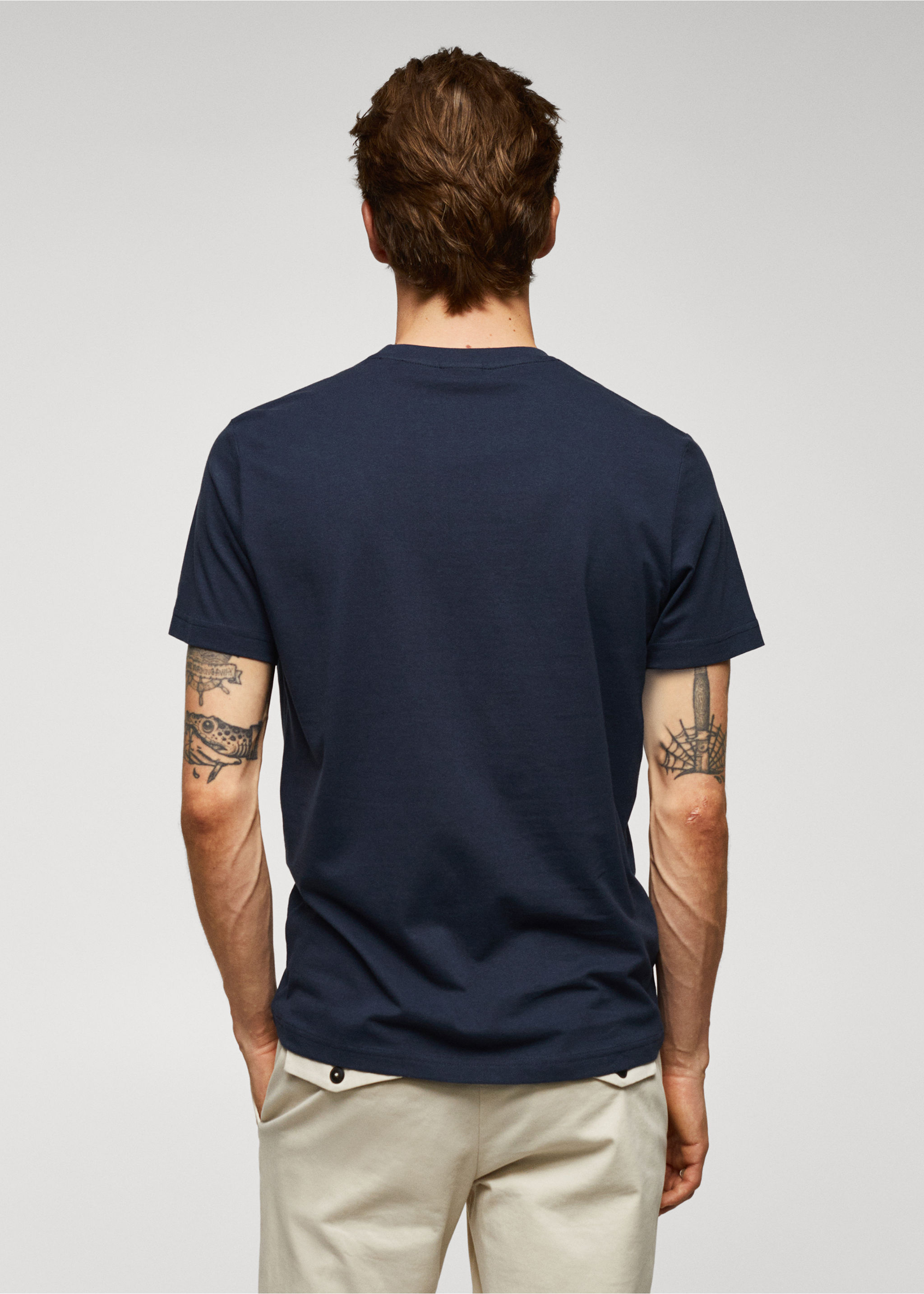 100% cotton t-shirt with logo - Reverse of the article