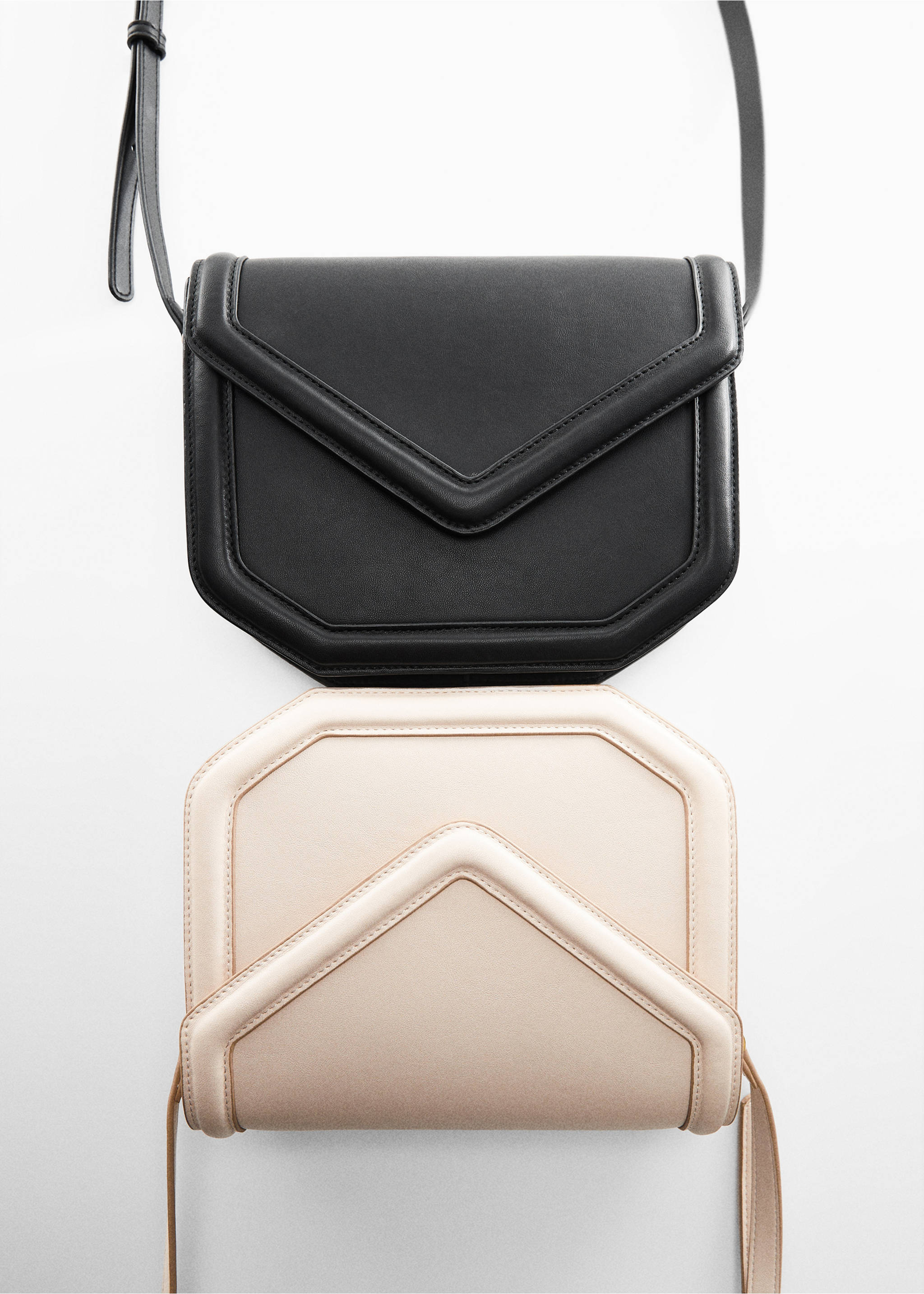Geometric flap bag - Details of the article 5, Off White. Ref: 57031178-00.