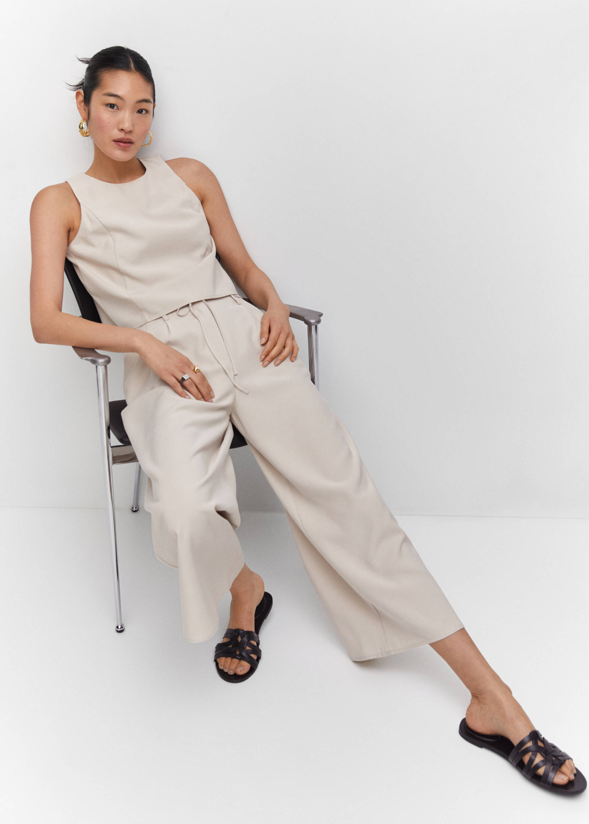 Wide leg trousers with elastic waist - Details of the article 6
