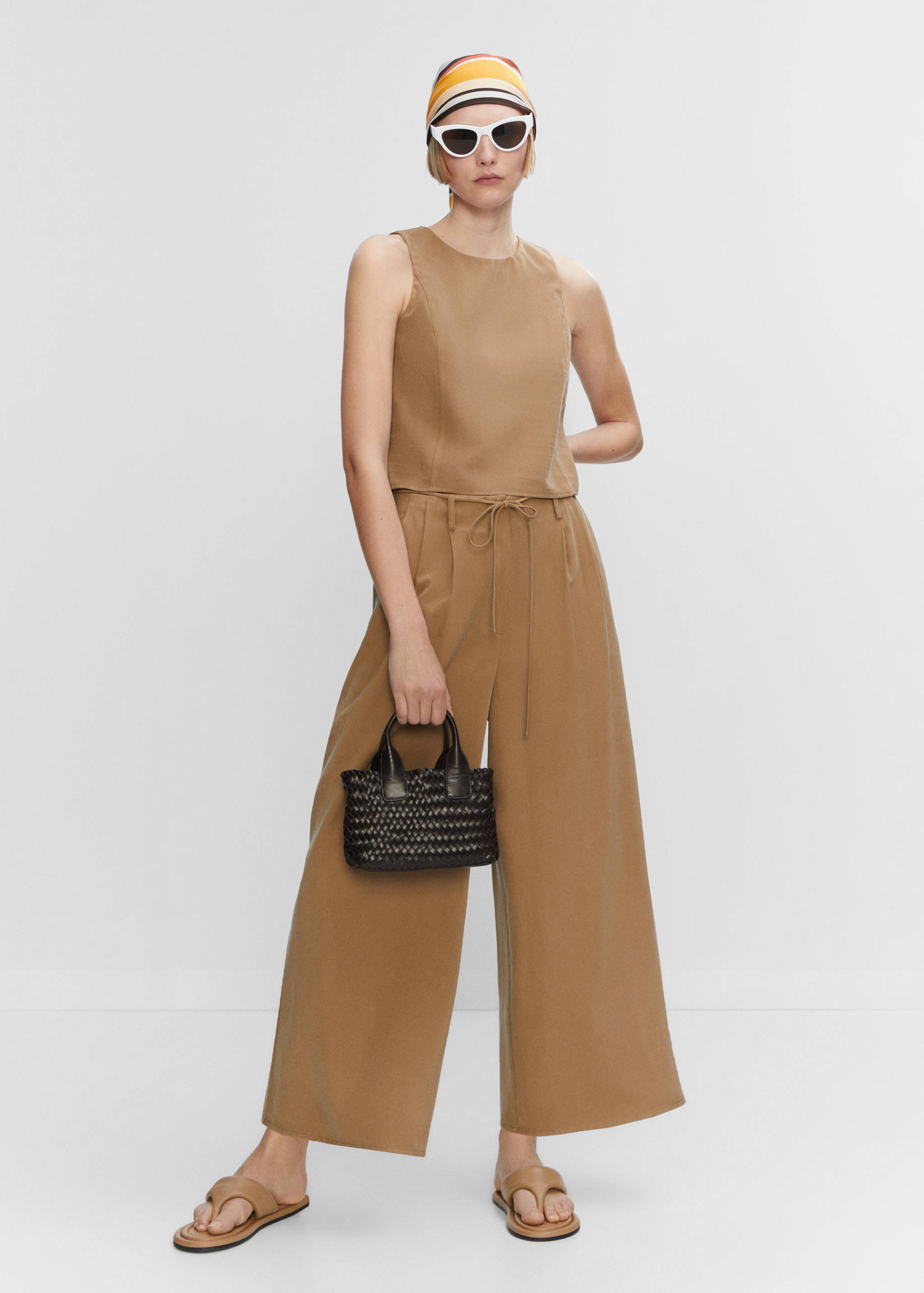 Wide leg trousers with elastic waist - General plane