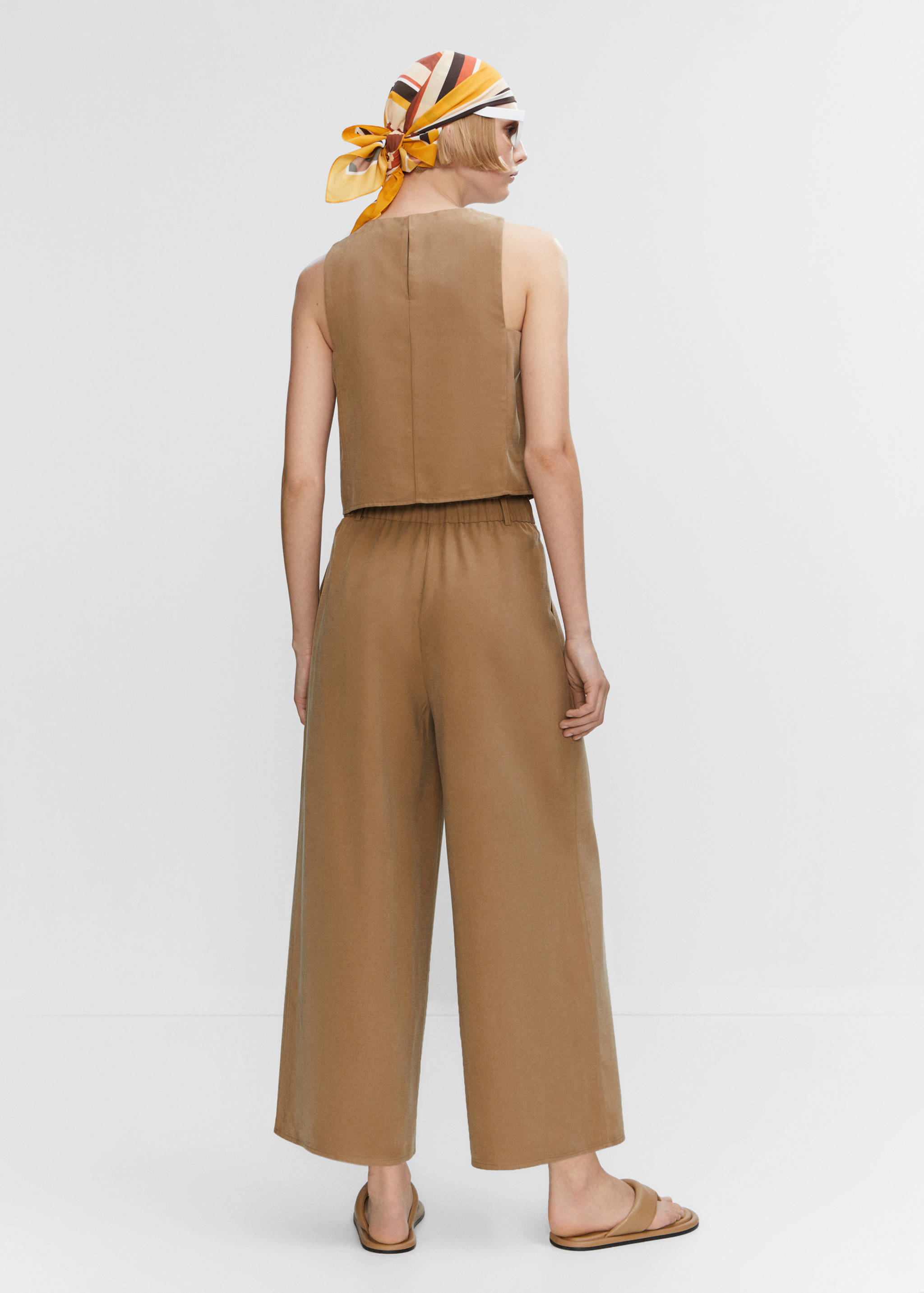Wide leg trousers with elastic waist - Reverse of the article