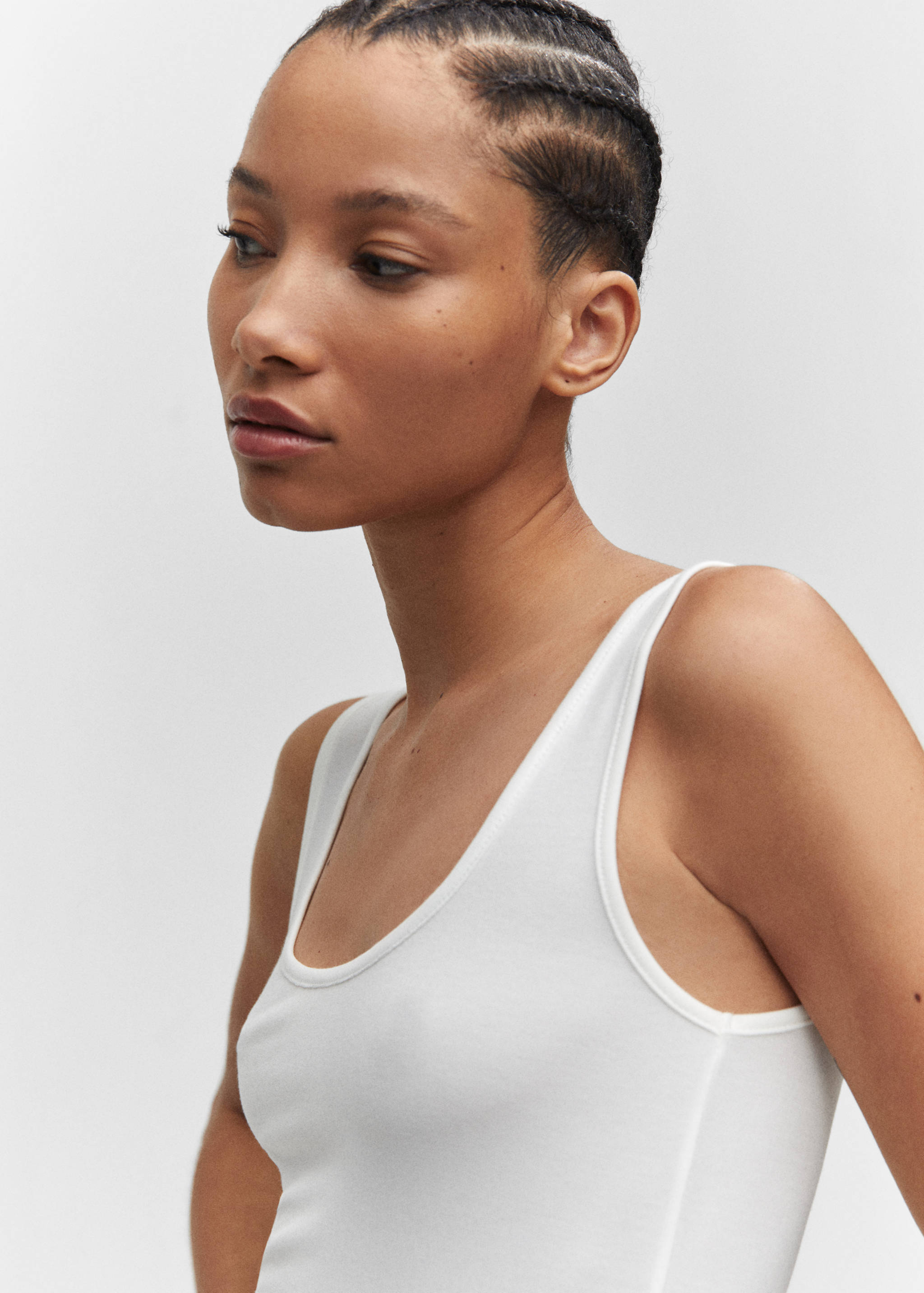 Top tirantes cuello escotado - Detalle del artículo 1